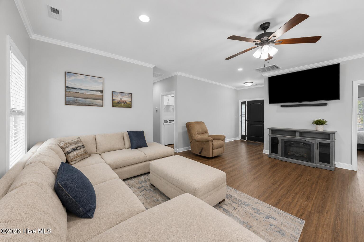 4201 Needmore Road Property Photo 6