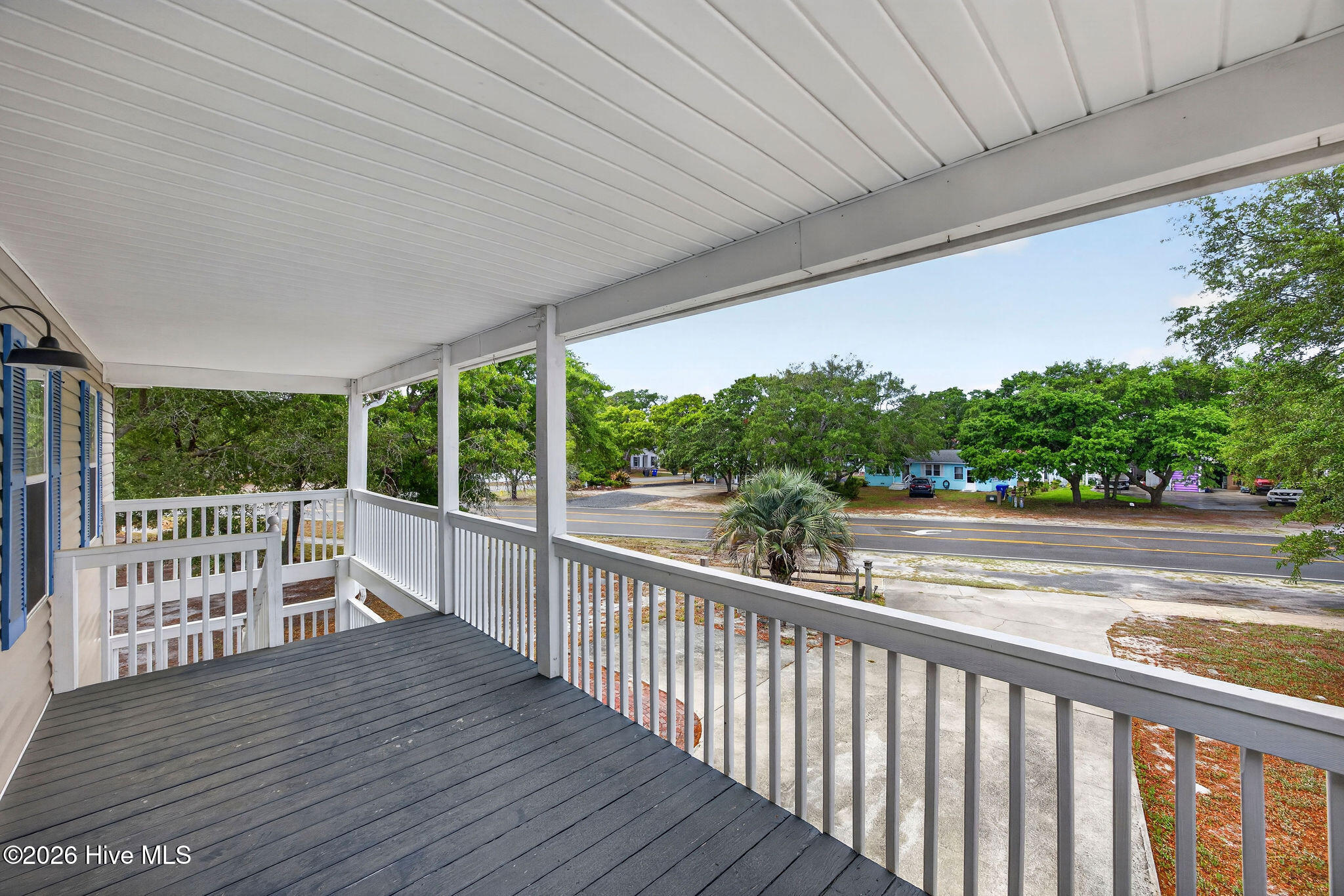 2305 E Oak Island Drive Property Photo 22