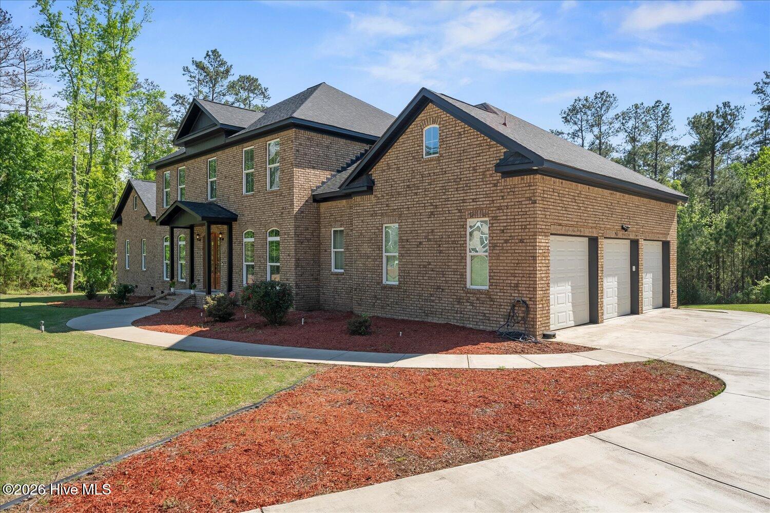 502 Schoolhouse Lane Property Photo 3
