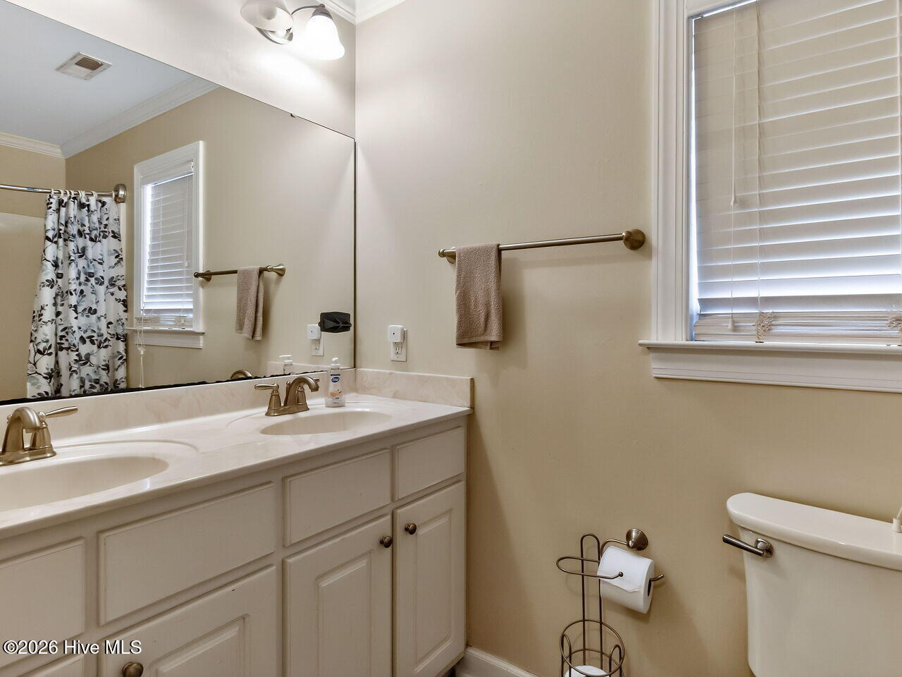 102 Clayside Drive Property Photo 16