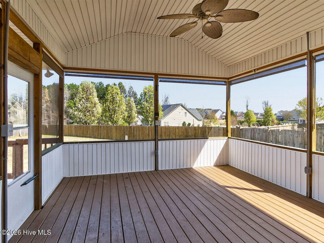 102 Clayside Drive Property Photo 25