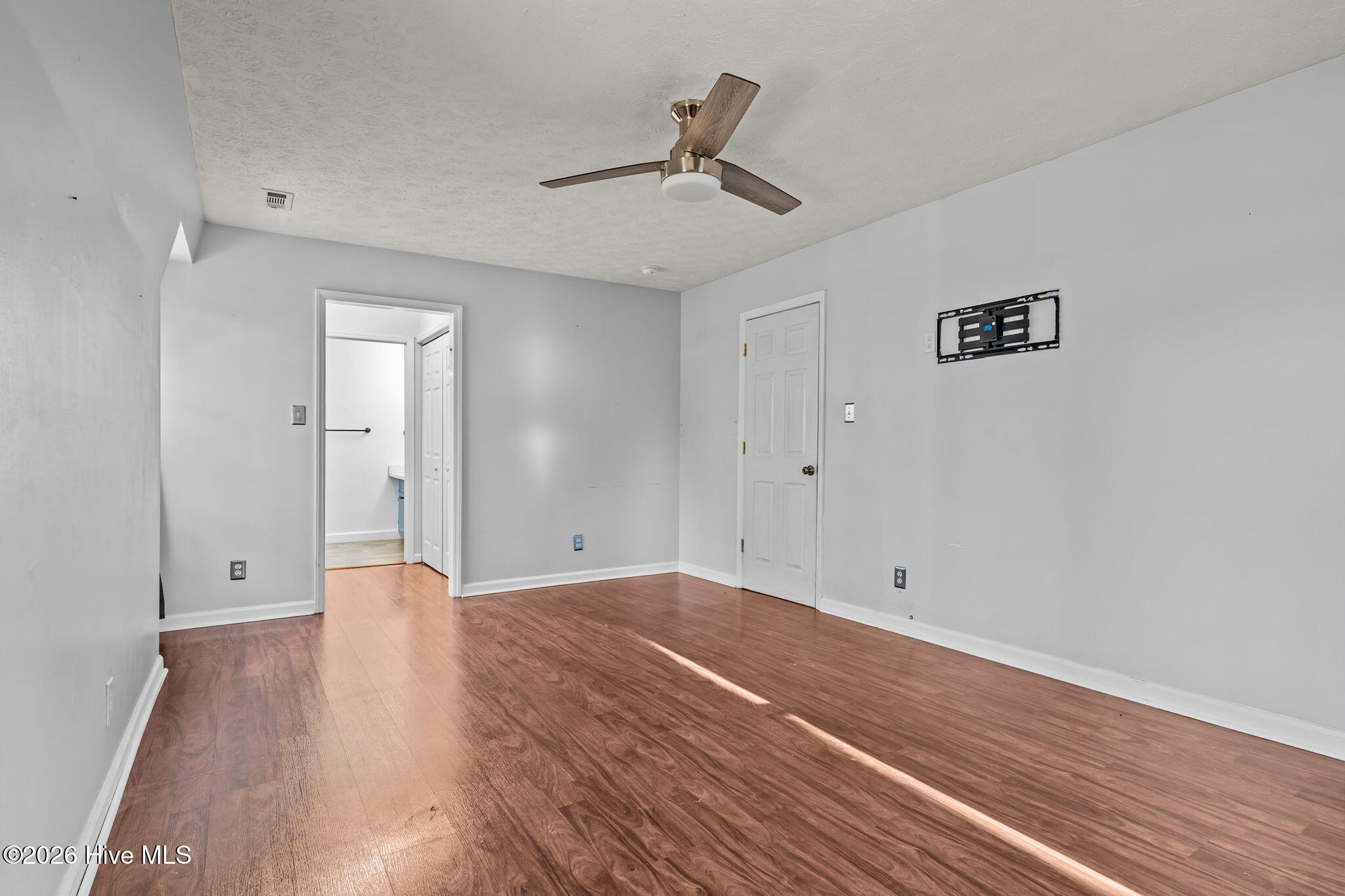 215 Canterbury Road Property Photo 33
