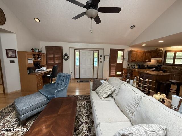 128 Royal Pine Lane Property Photo 13