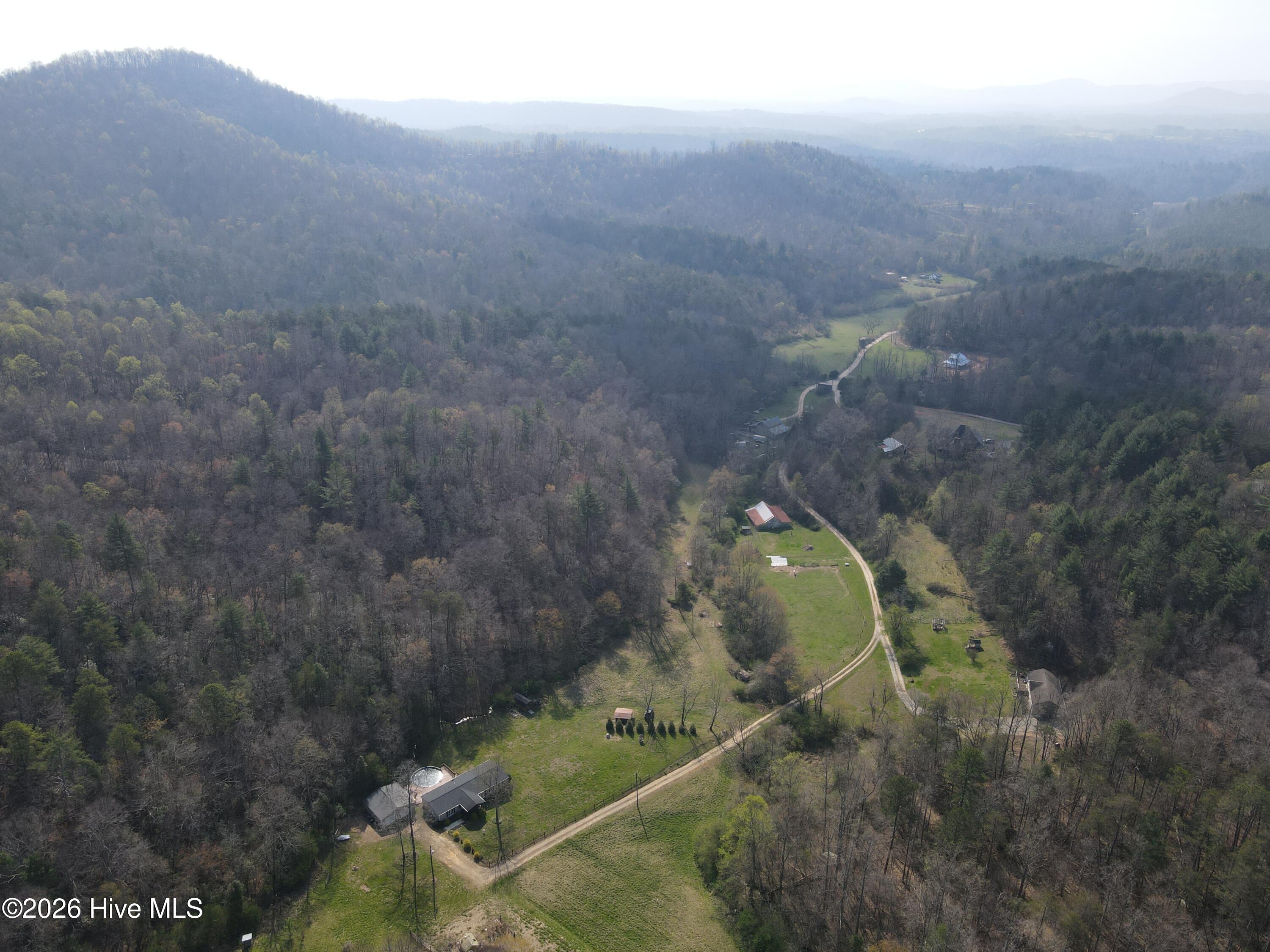 1038 Blackburn Hollow Road Property Photo 27