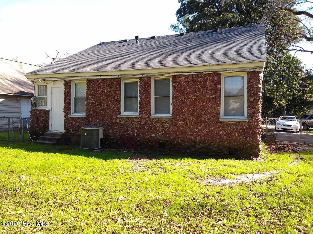 1105 Merry Street Property Photo 3