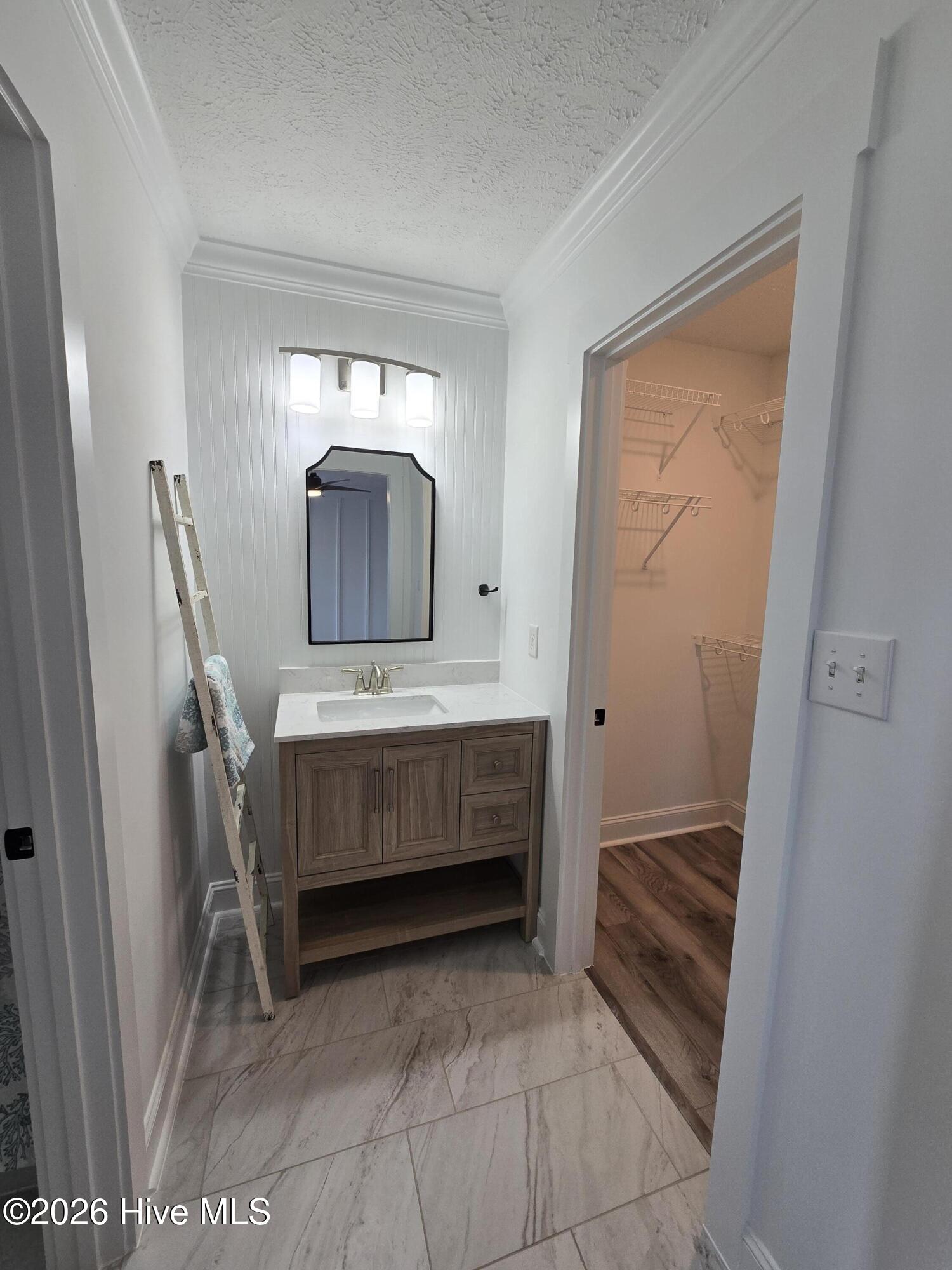 302 Kingston Road Property Photo 8
