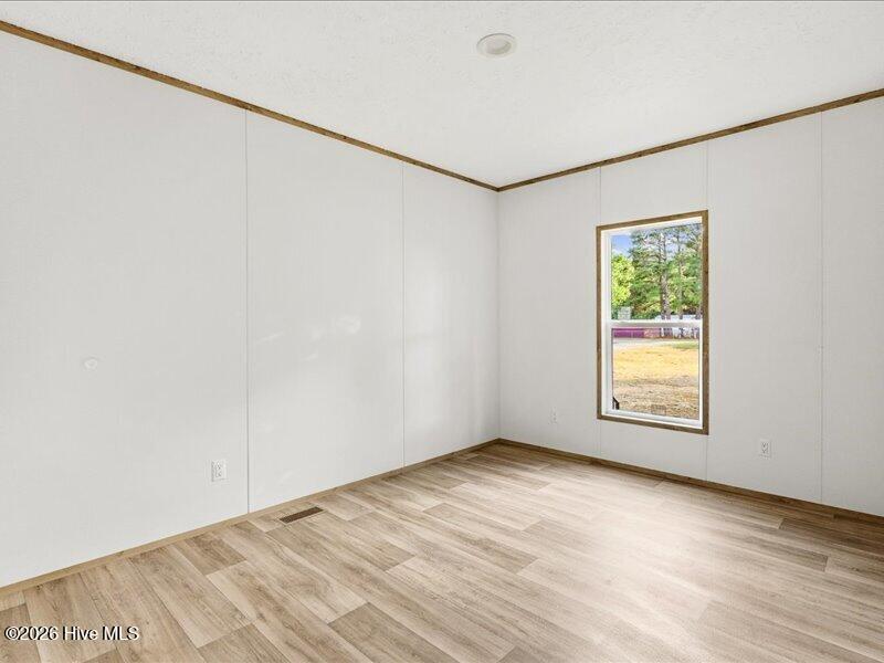 5737 Lloyd Road Property Photo 19