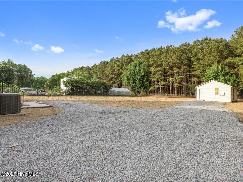 5737 Lloyd Road Property Photo 34