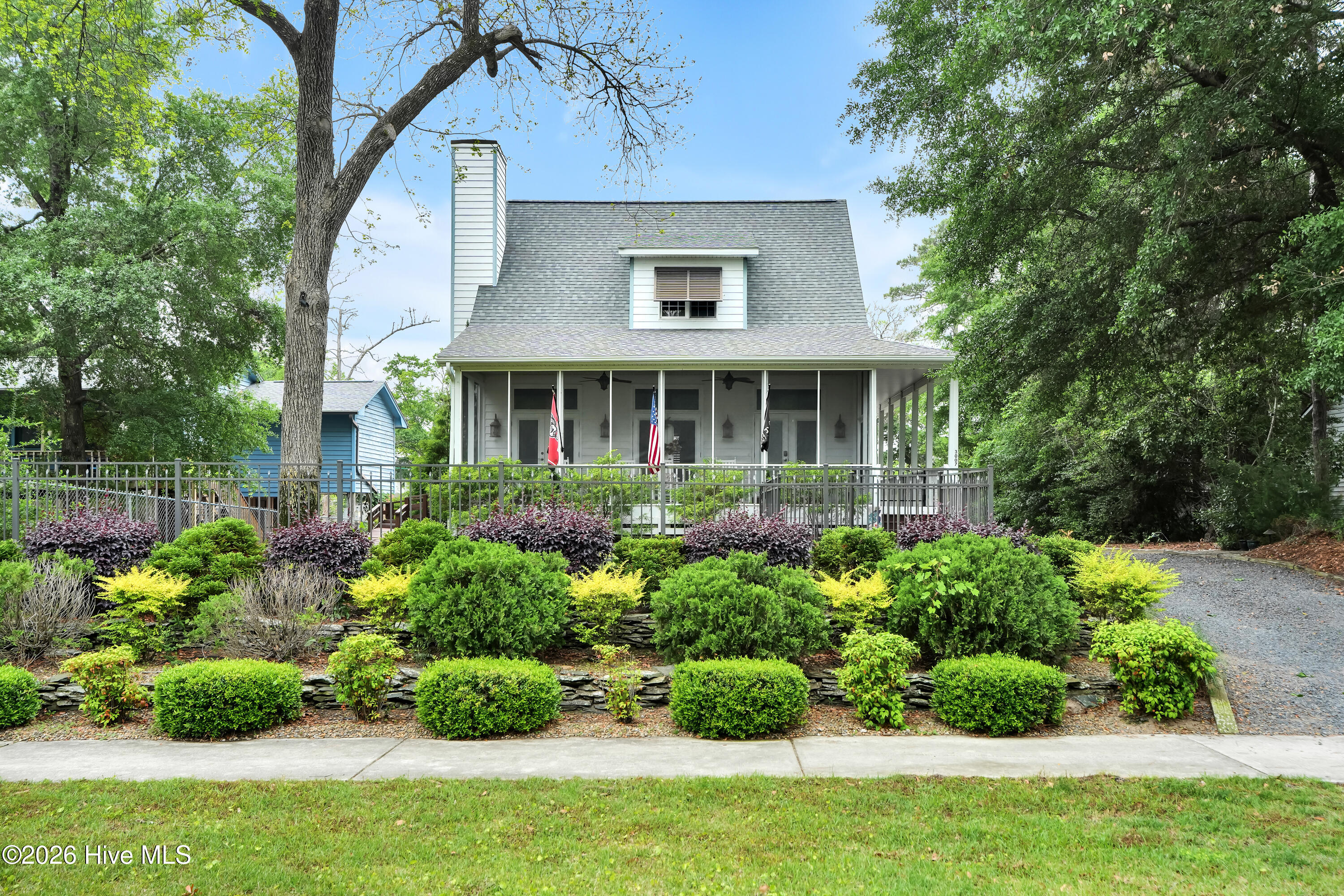3007 W Oak Island Drive Property Photo 1