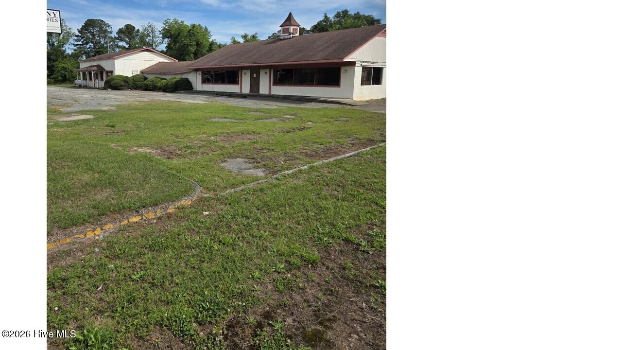 508 E New Bern Road Property Photo 1