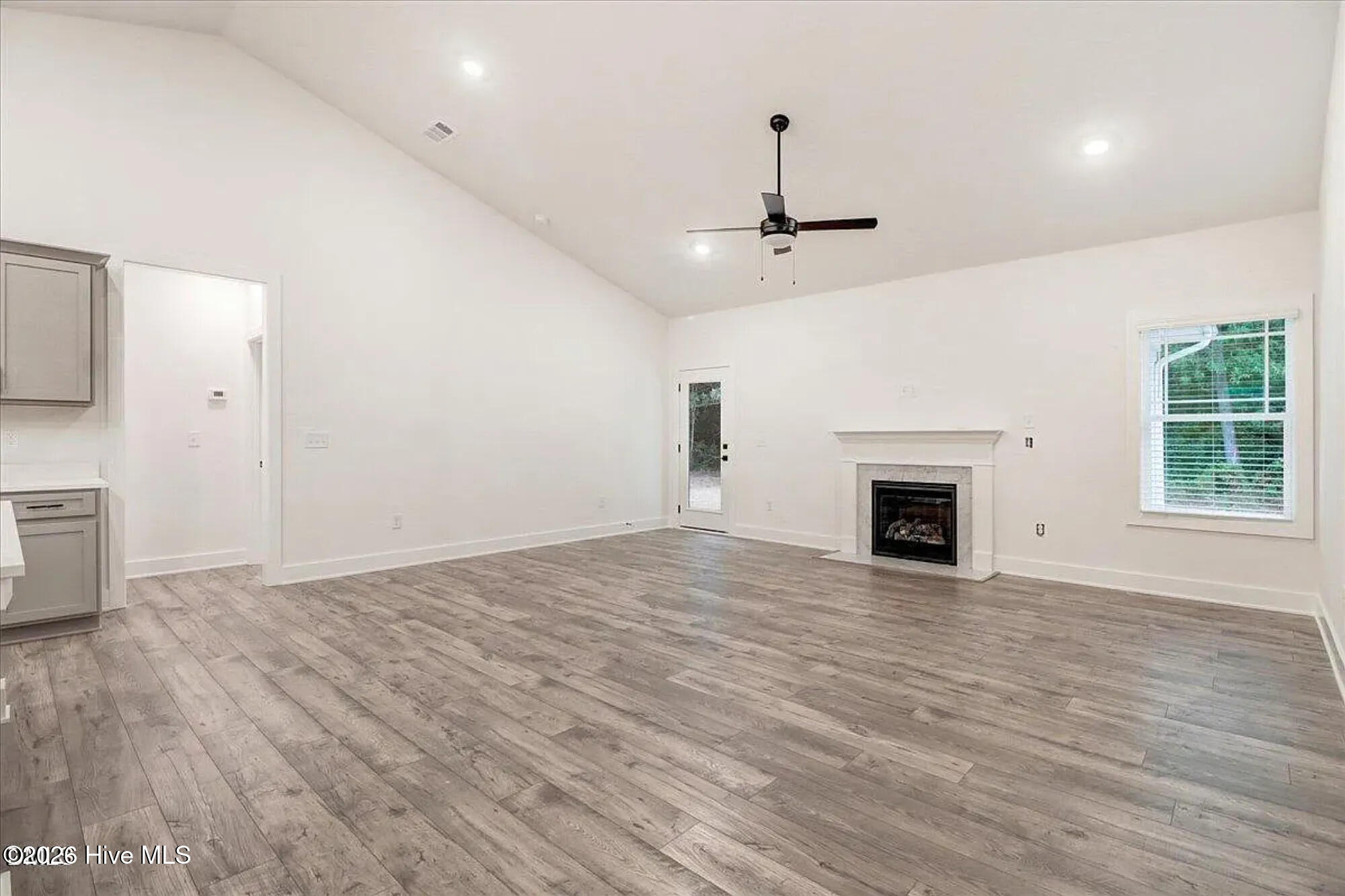 2113 Sandbrook Loop Property Photo 8