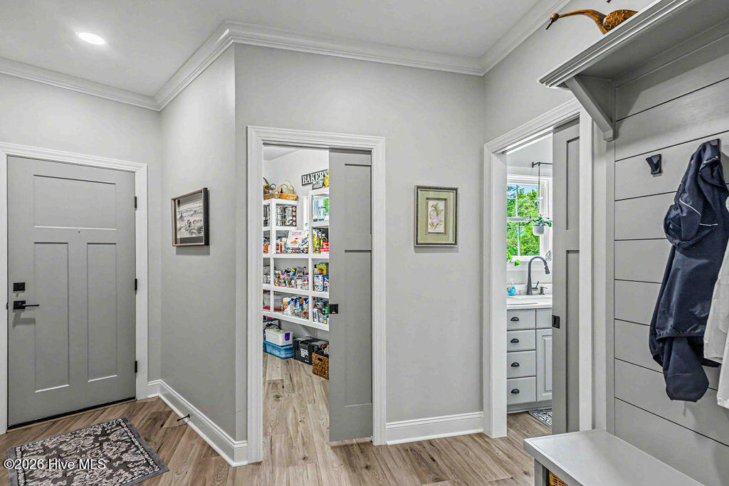 107 Vaud Court Property Photo 44