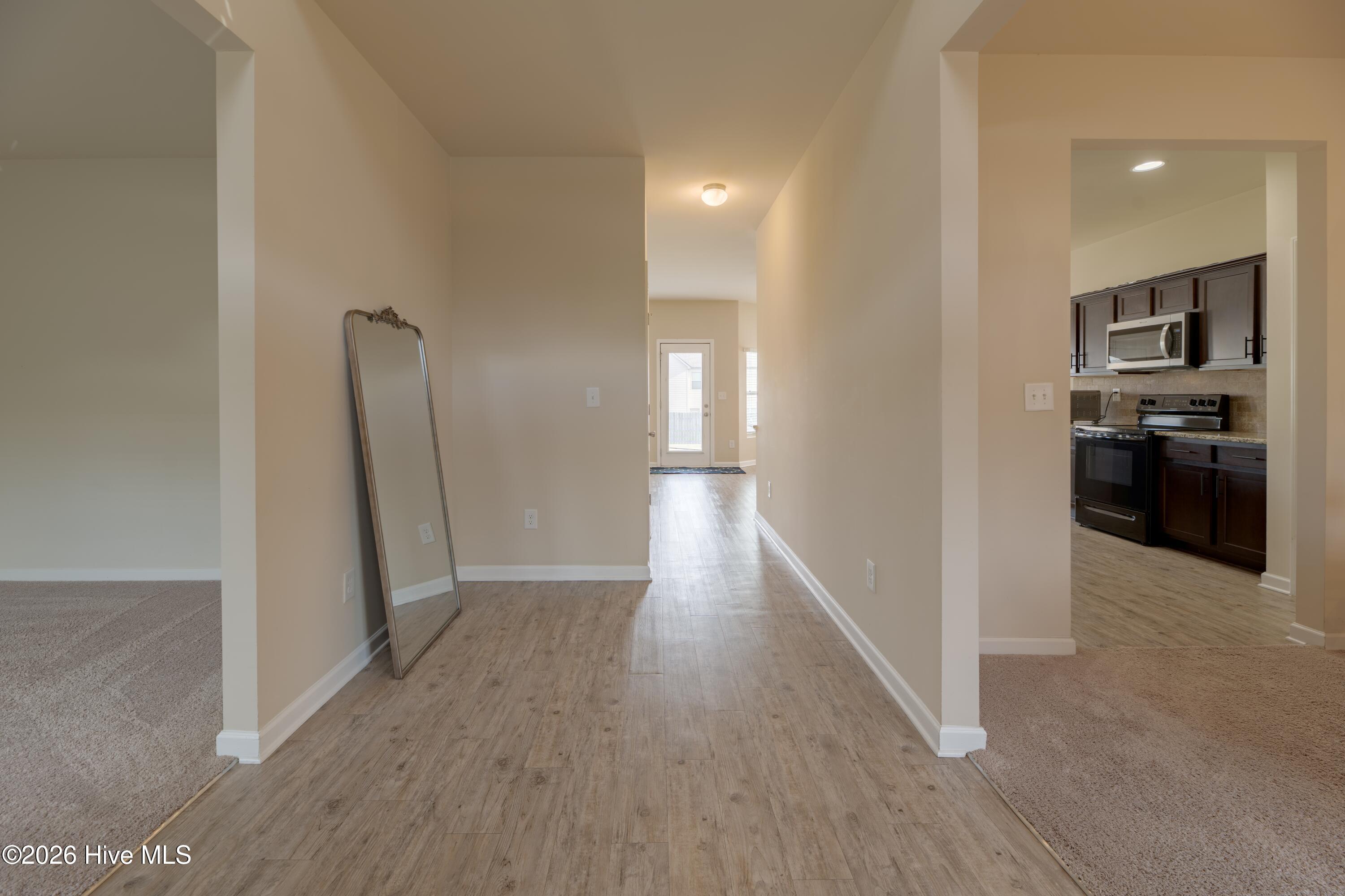 398 Fioli Circle Property Photo 5