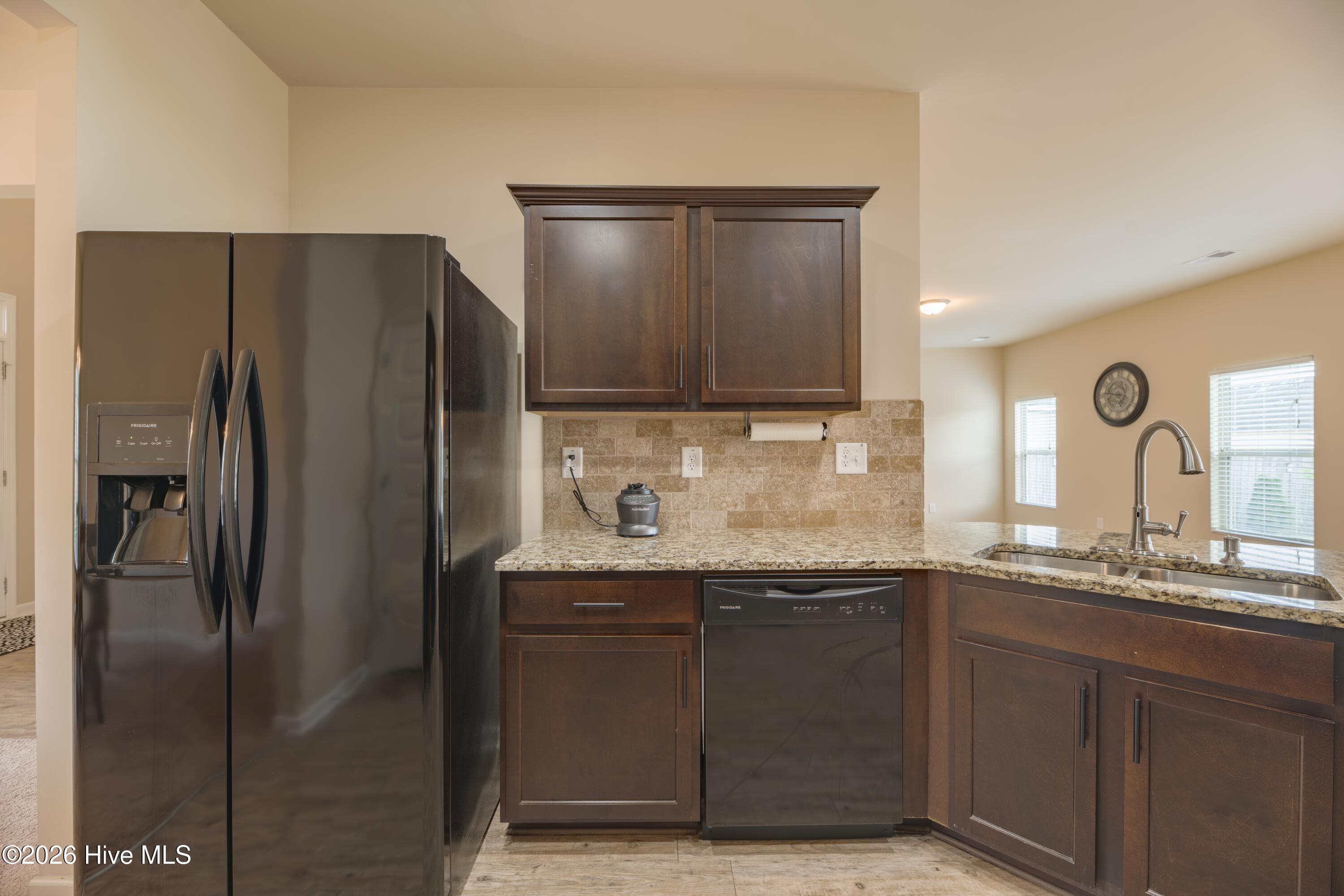 398 Fioli Circle Property Photo 11