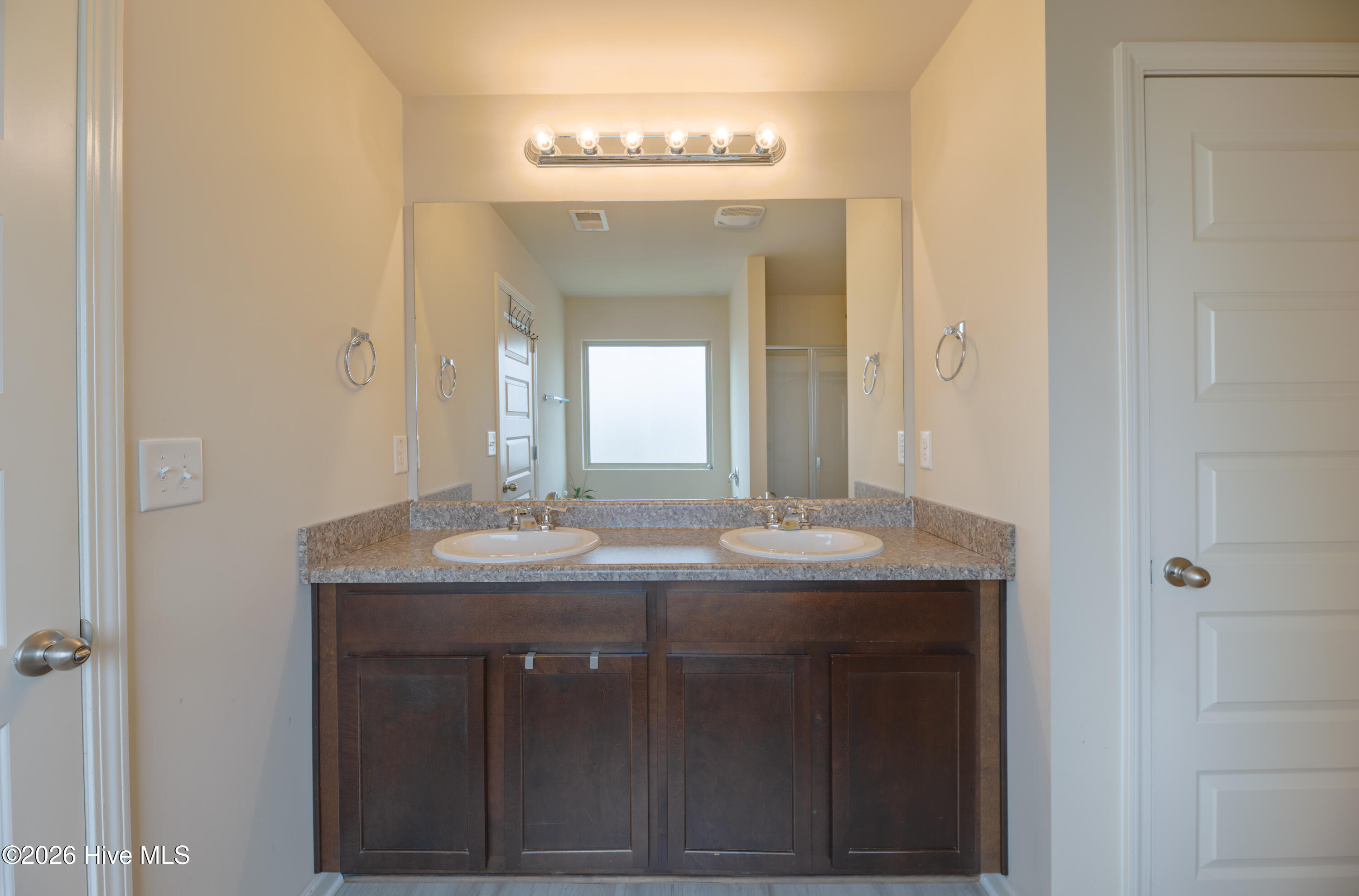 398 Fioli Circle Property Photo 28