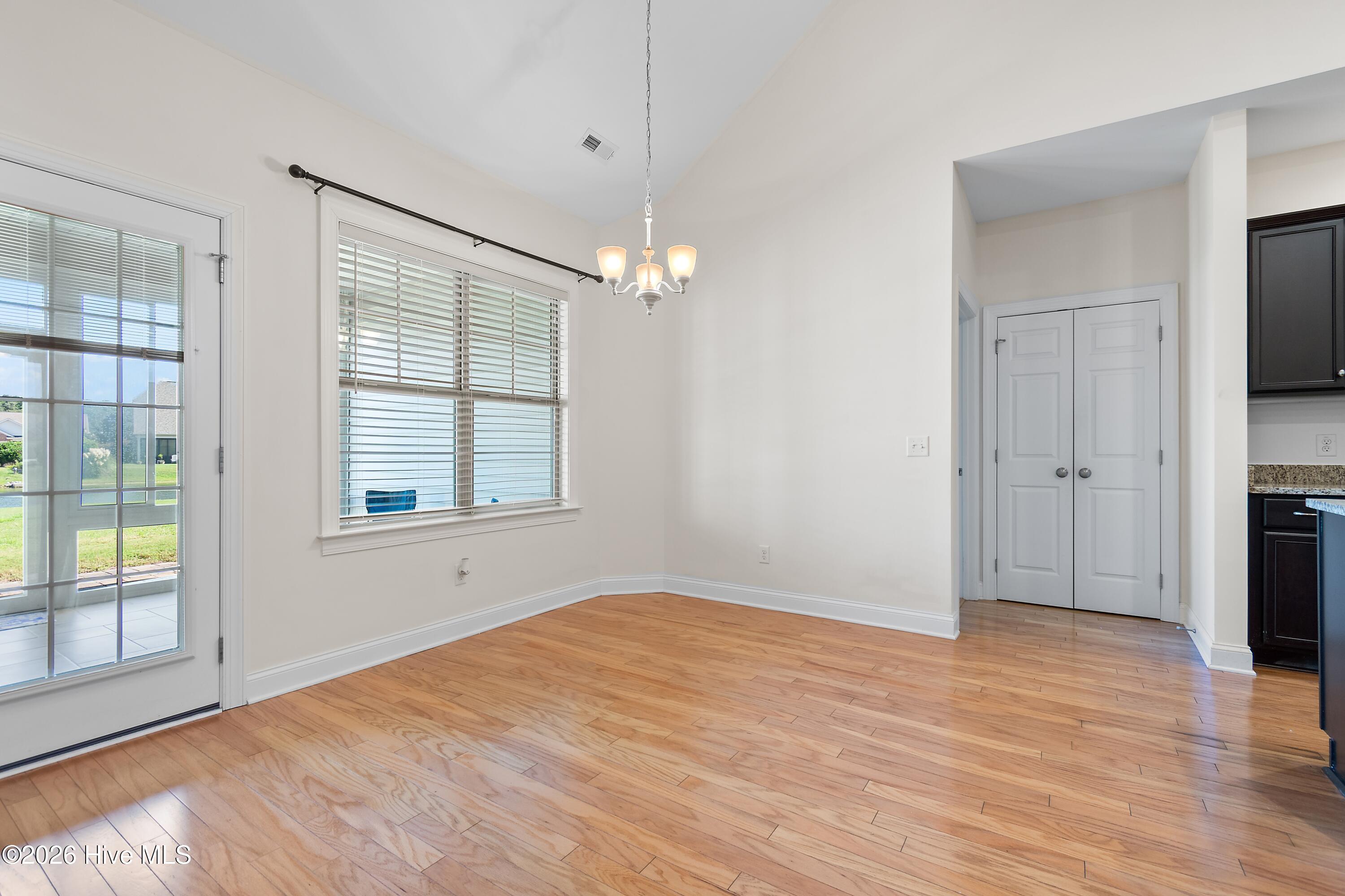 4180 Cambridge Cove Road Se Unit 2 Property Photo 11