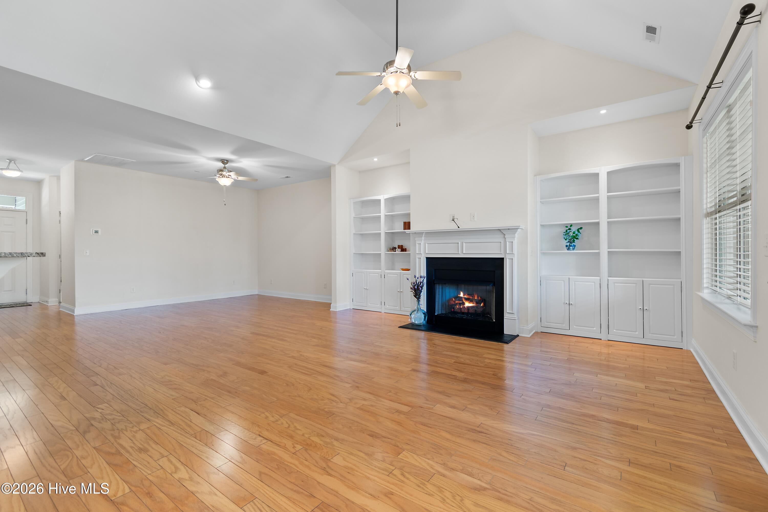 4180 Cambridge Cove Road Se Unit 2 Property Photo 12