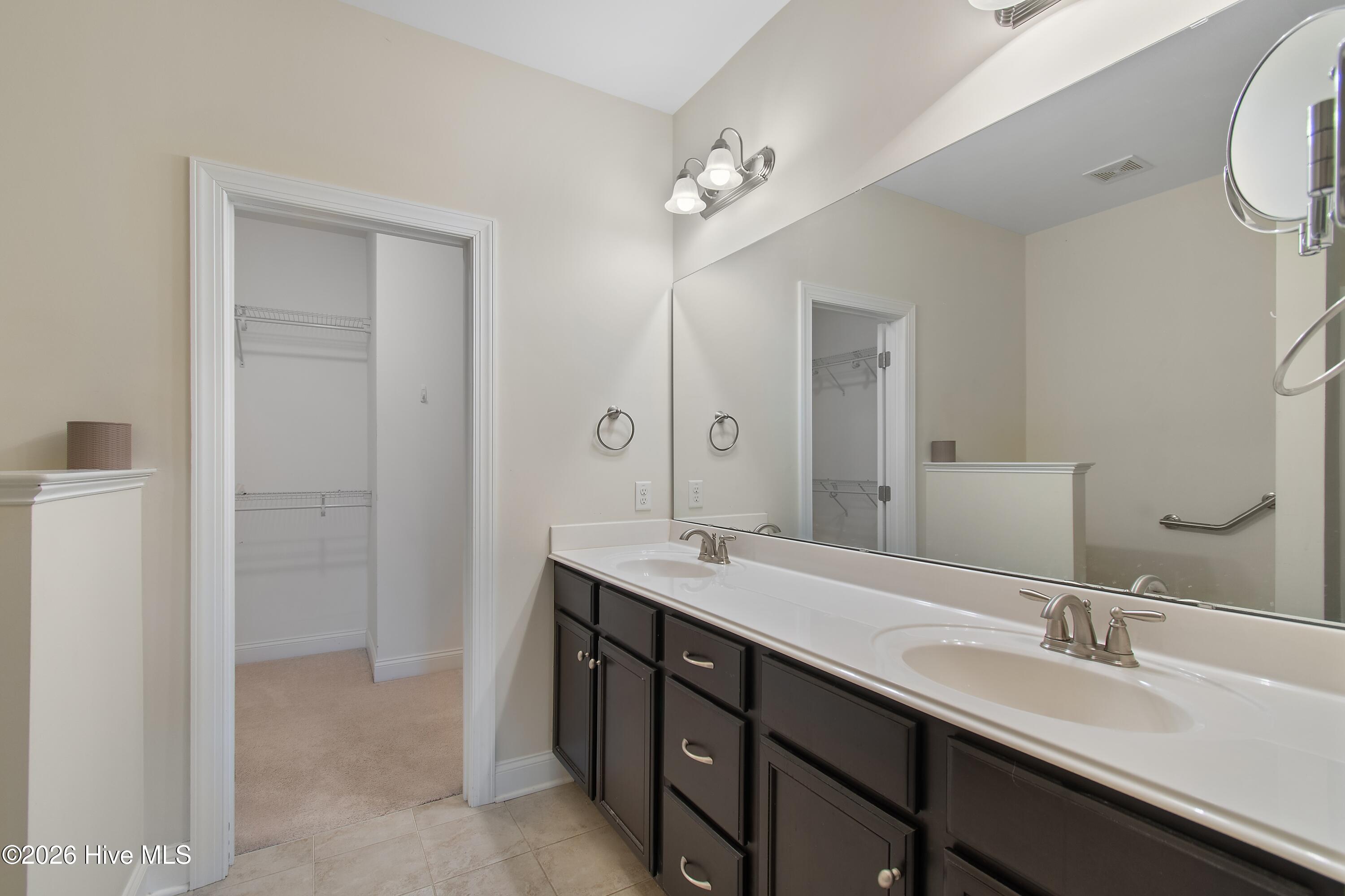 4180 Cambridge Cove Road Se Unit 2 Property Photo 43