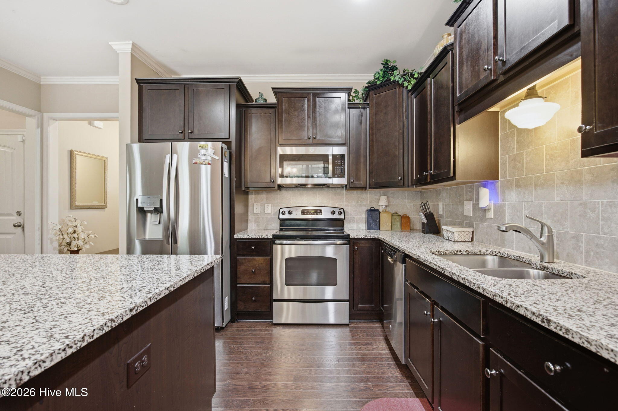 220 Water Oak Way Property Photo 4