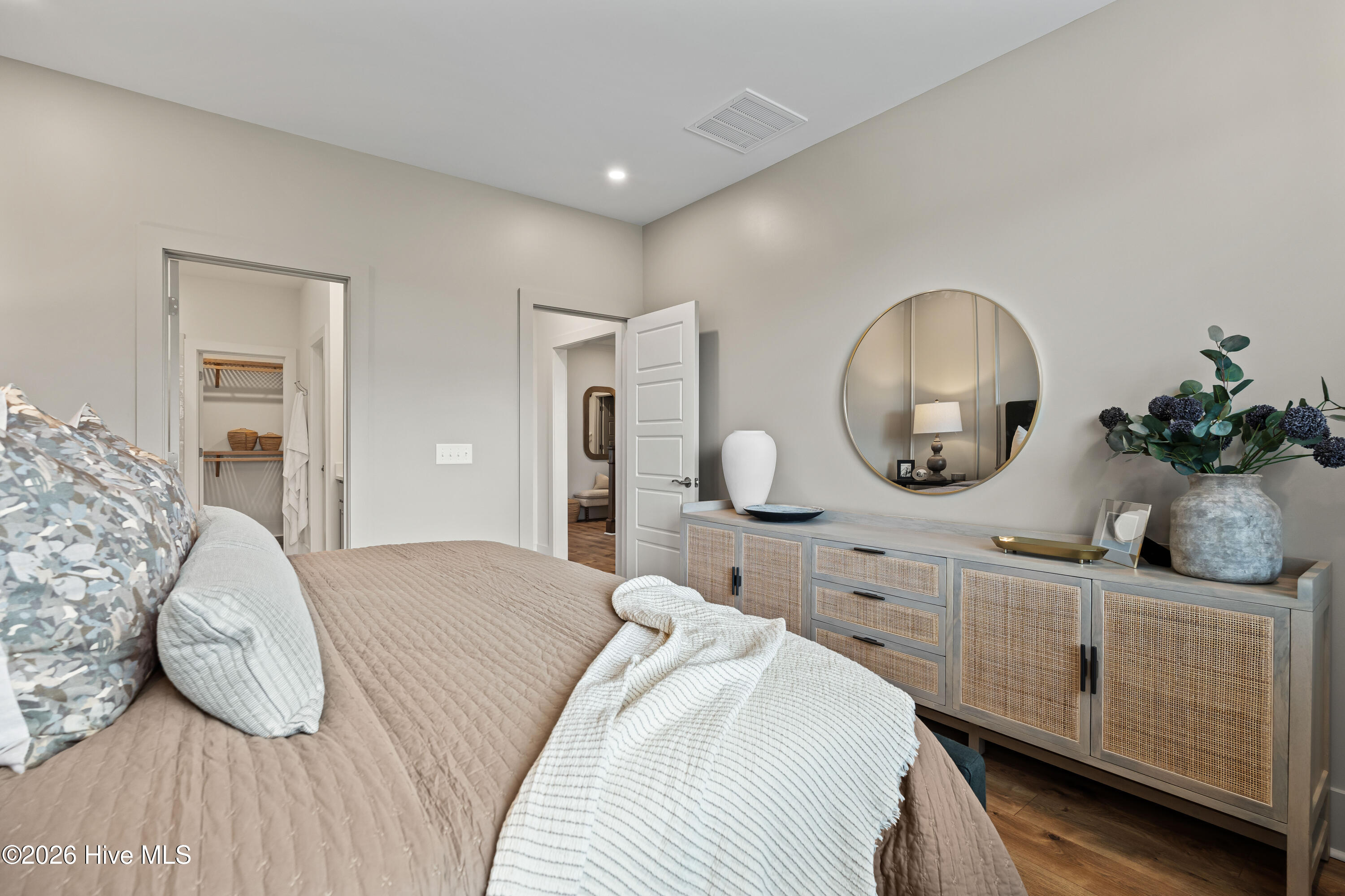 2200 Sandbrook Property Photo 10