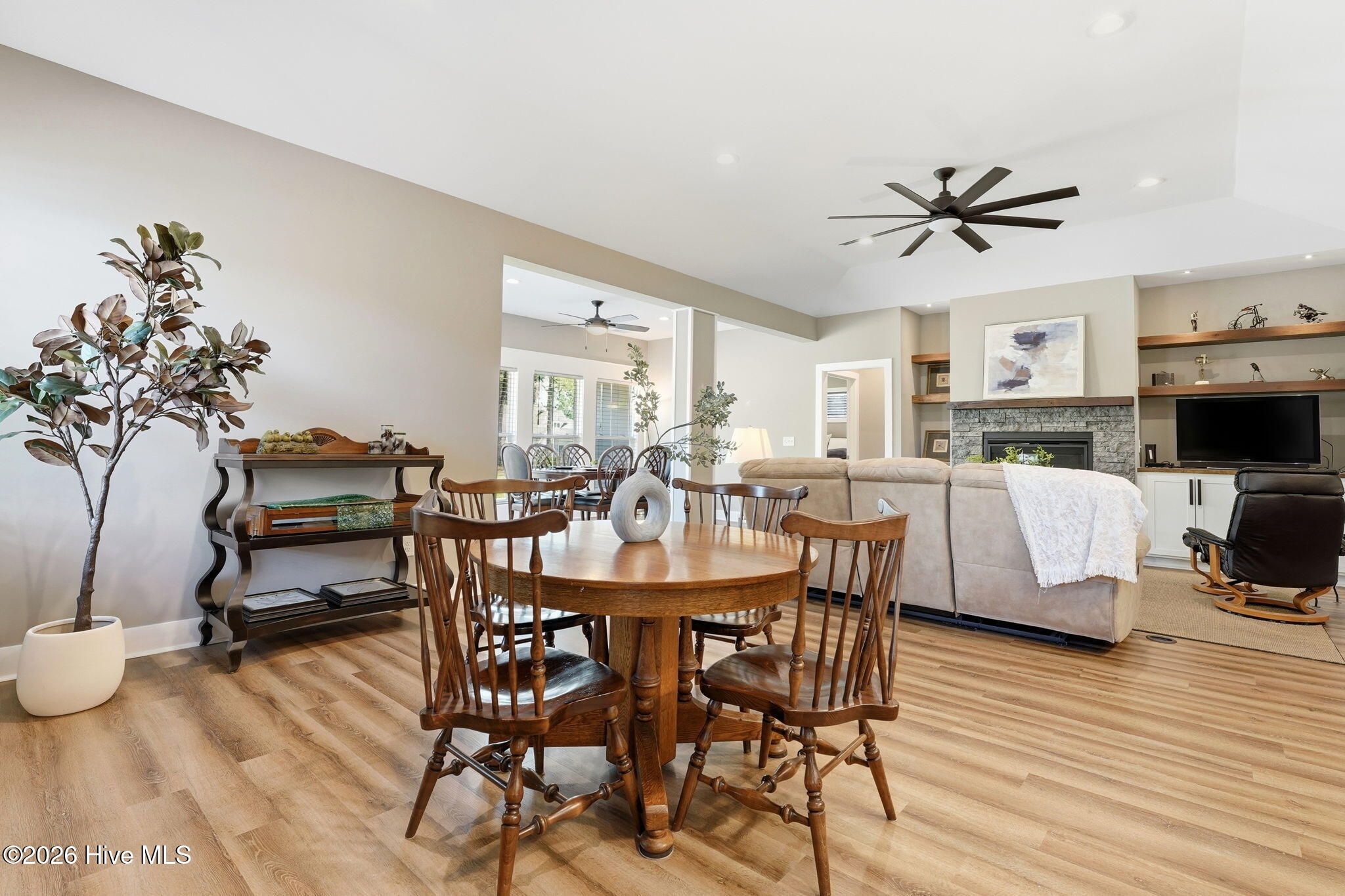 263 Champions Ridge Drive Property Photo 4