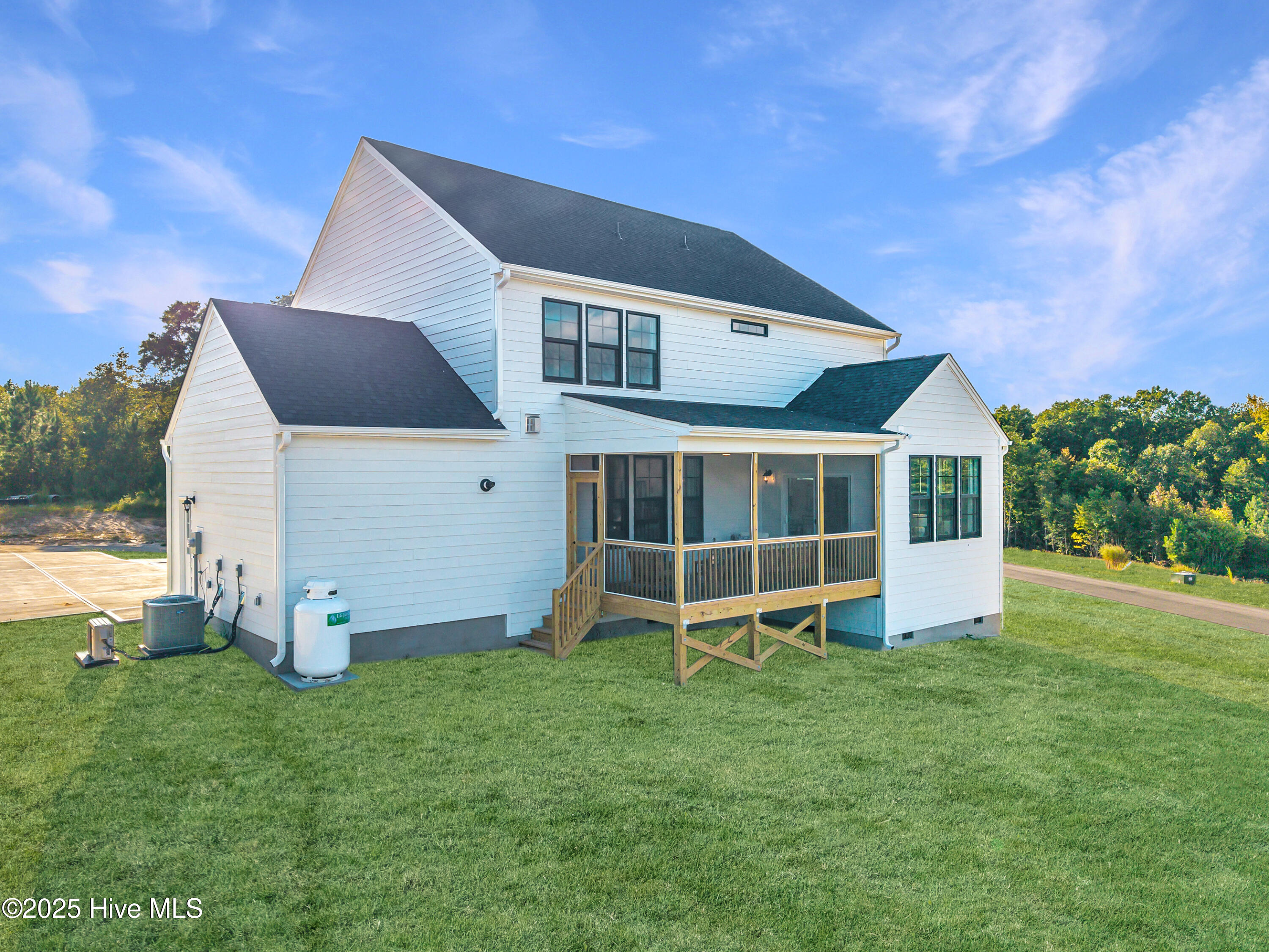 415 Heidi May Way Property Photo 44
