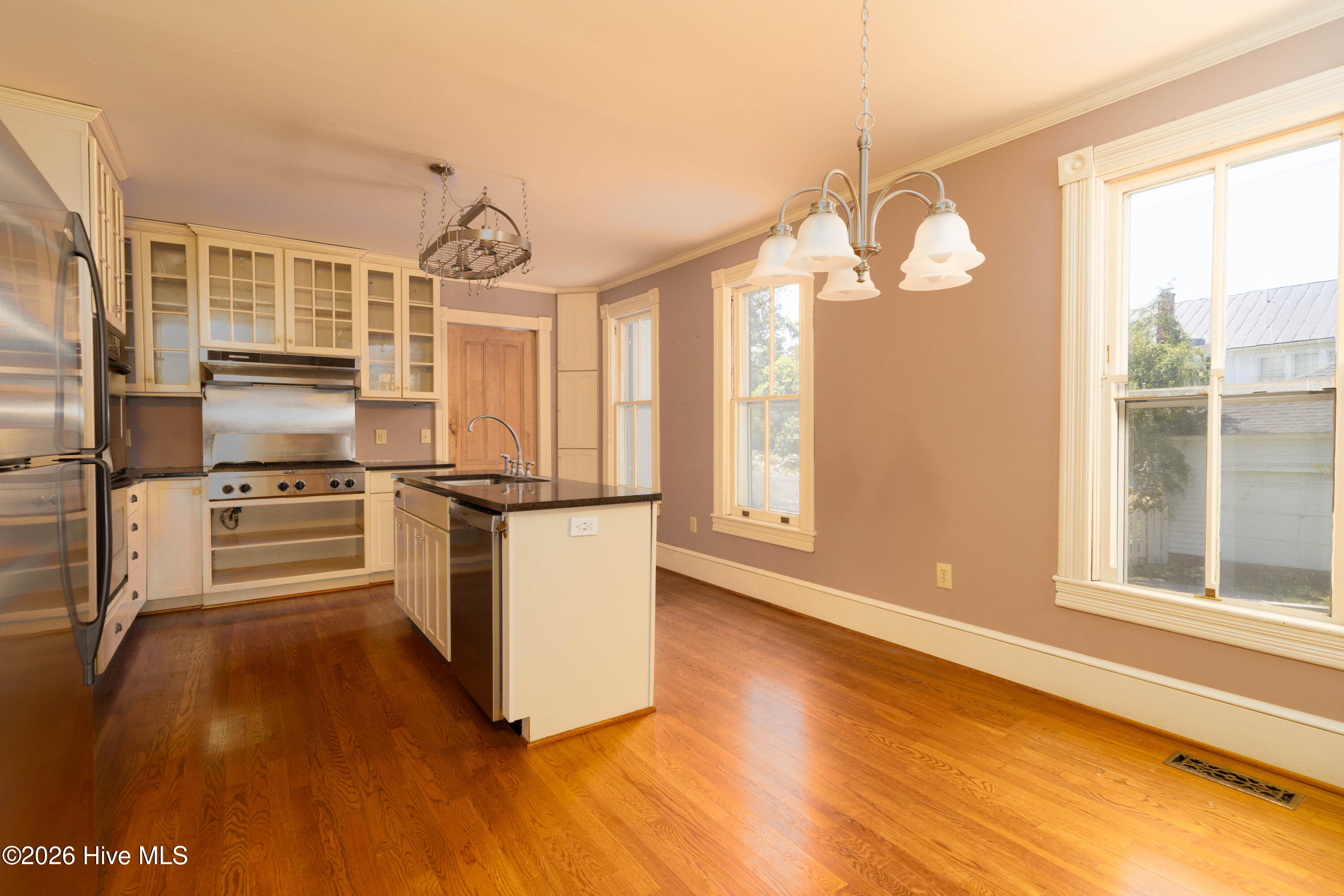105 N Granville Street Property Photo 11