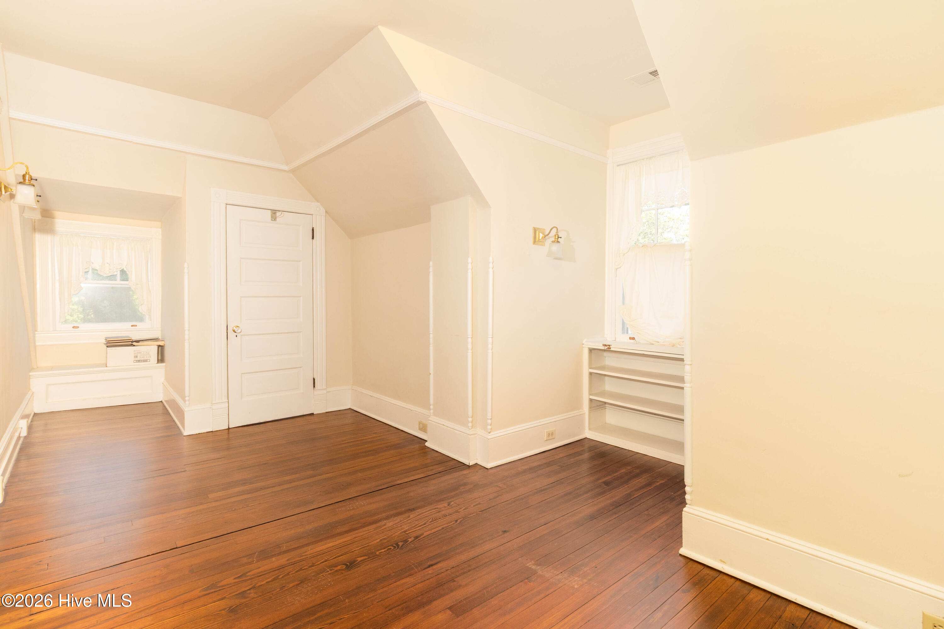 105 N Granville Street Property Photo 28