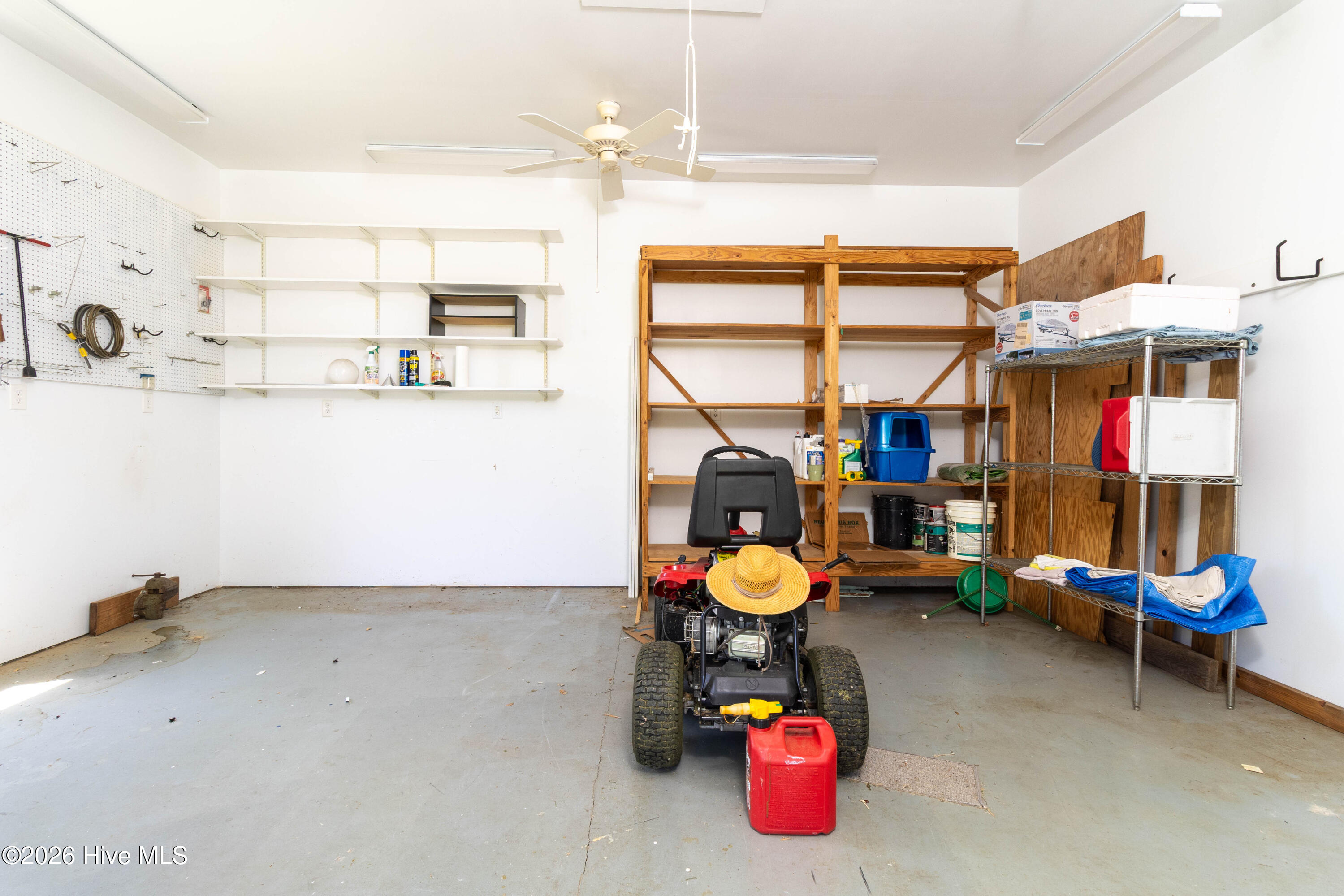 105 N Granville Street Property Photo 41