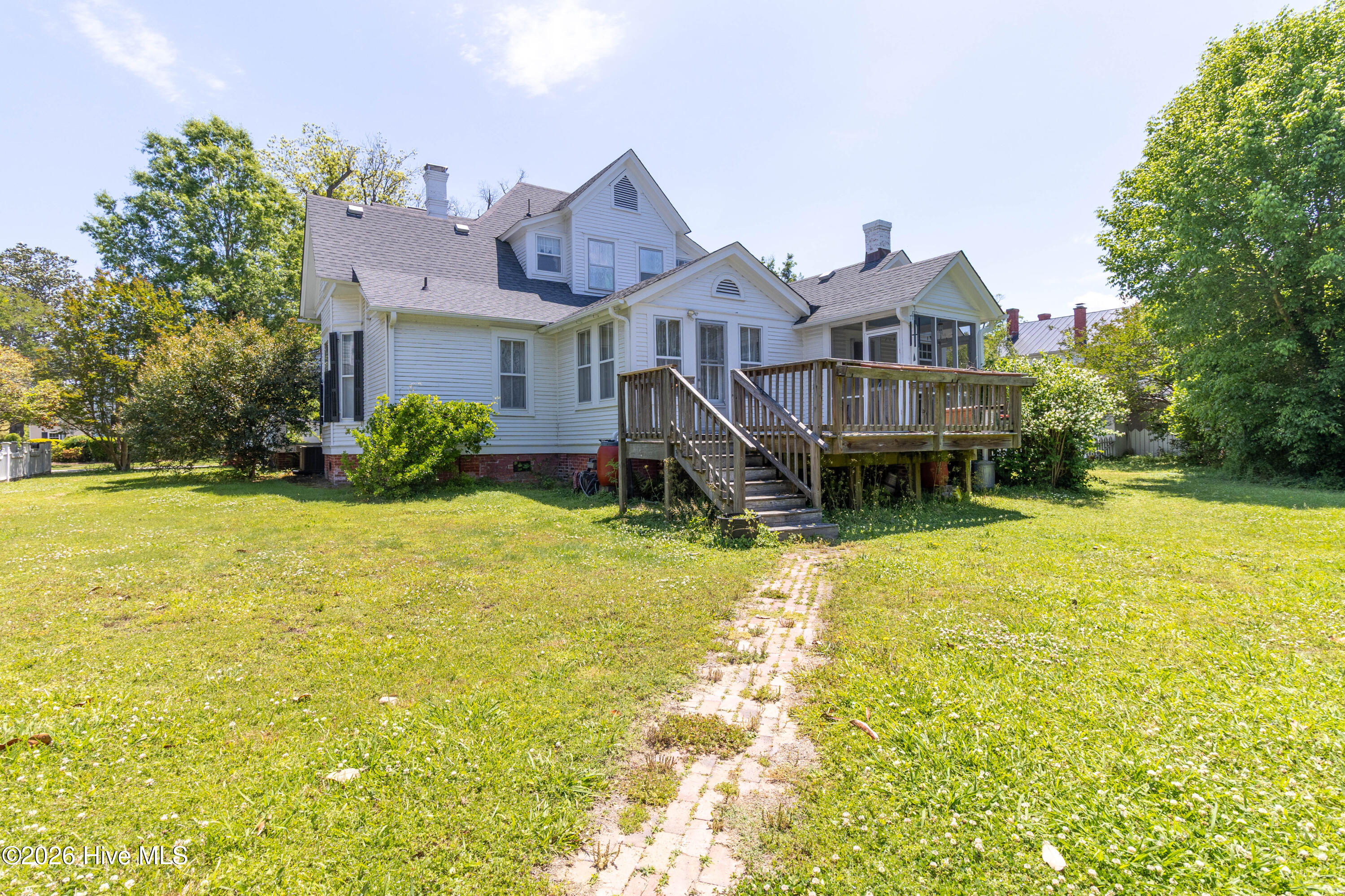 105 N Granville Street Property Photo 47