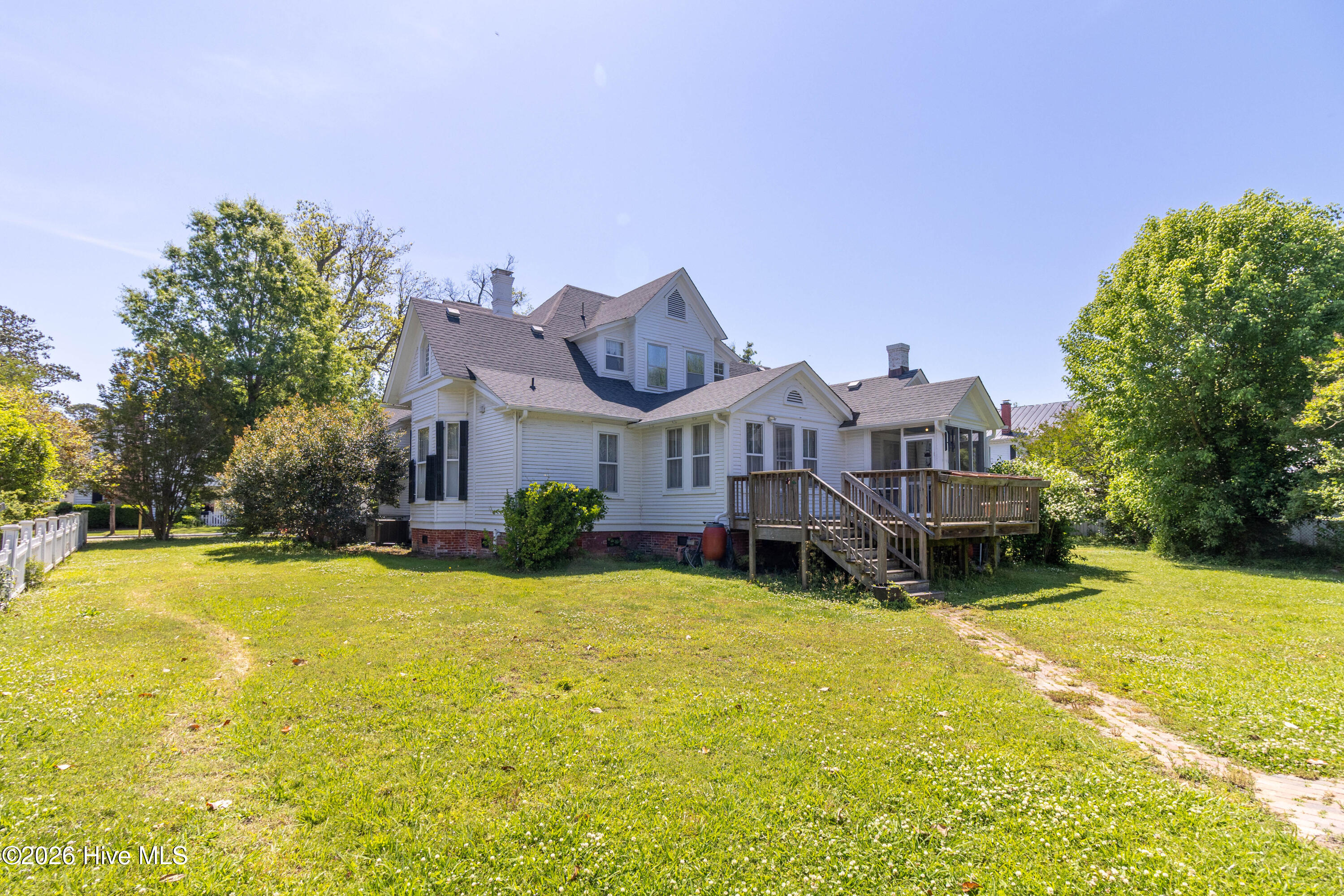 105 N Granville Street Property Photo 48