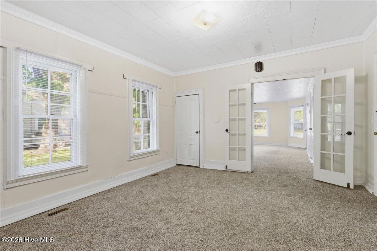 501 N Raiford Street Property Photo 10