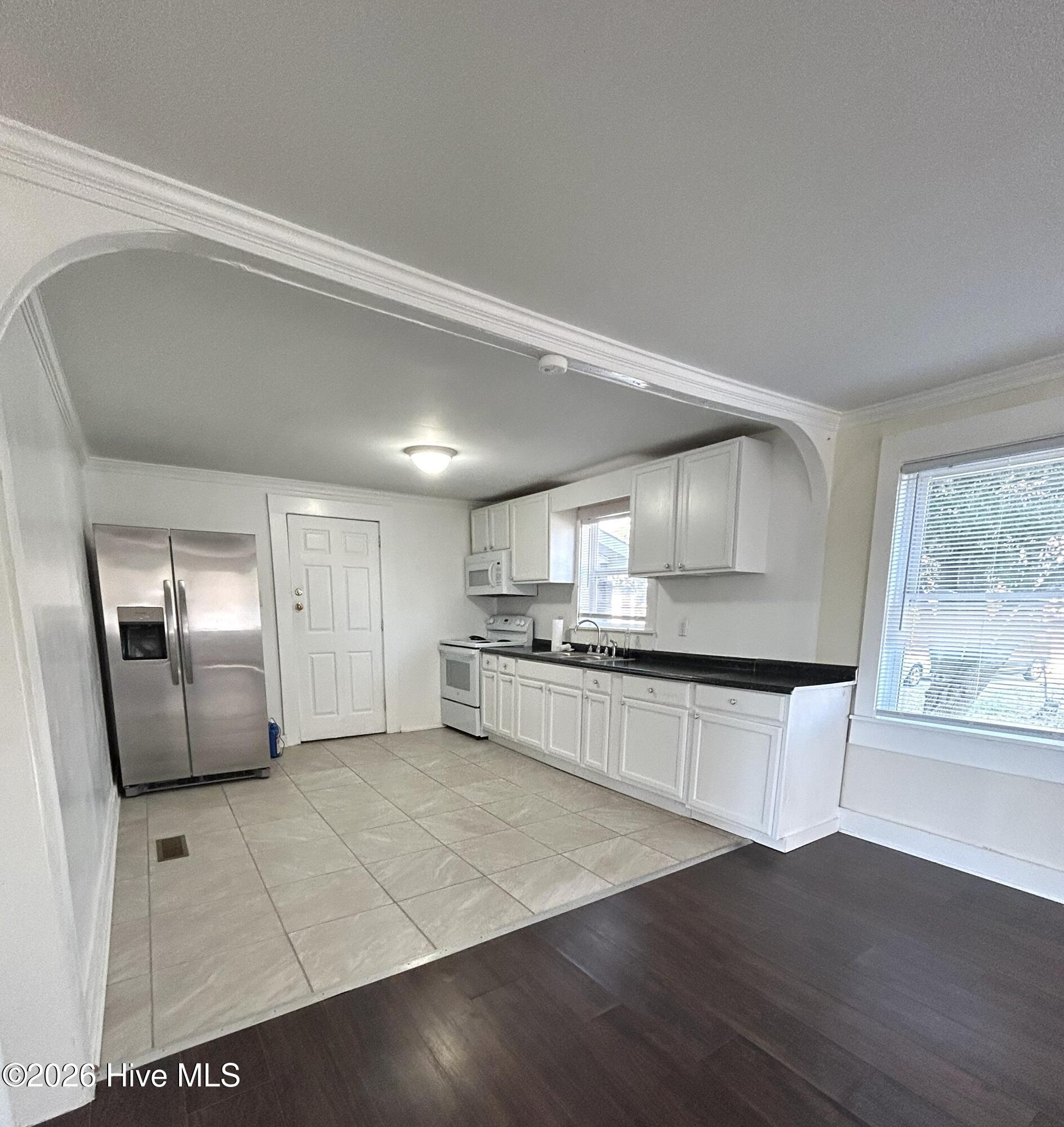 1212 Fisher Street Property Photo 3