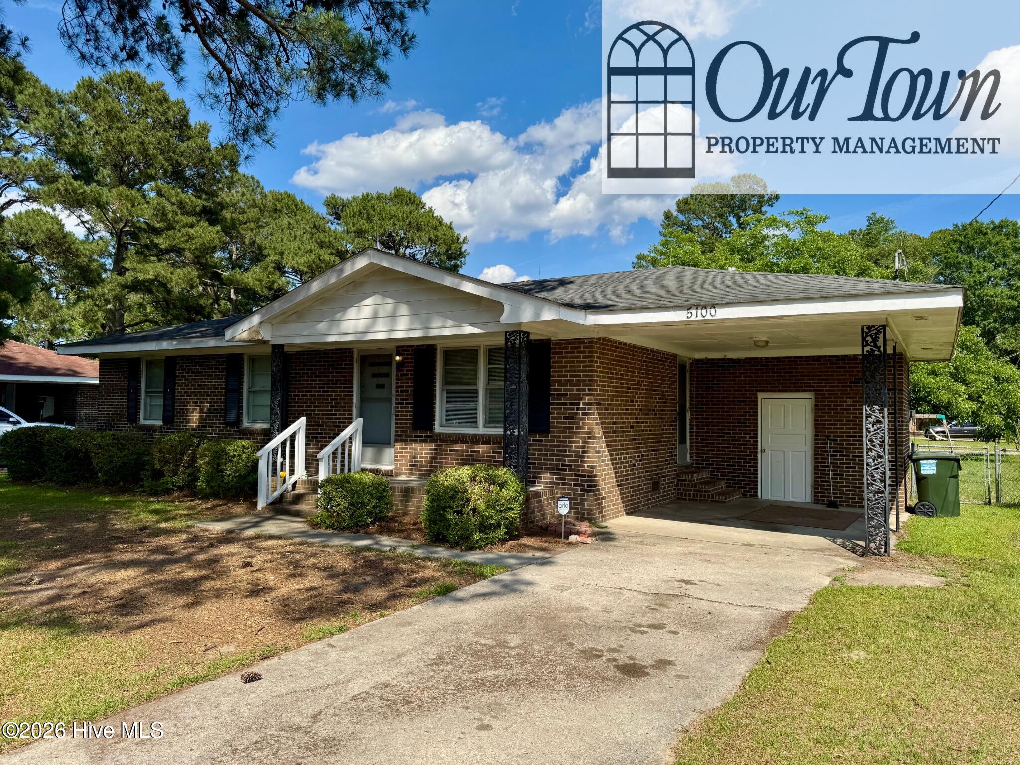 5100 White Oak Loop Property Photo 2