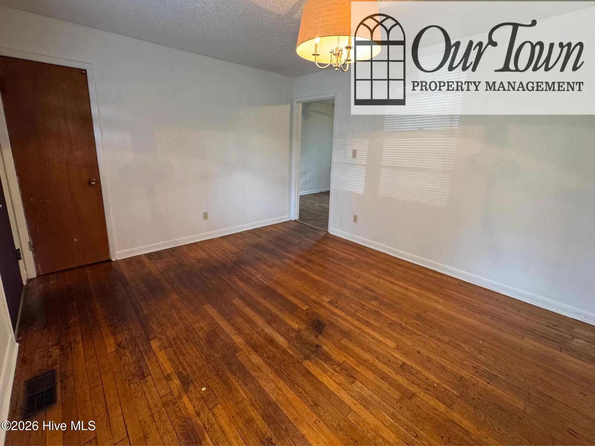 5100 White Oak Loop Property Photo 8