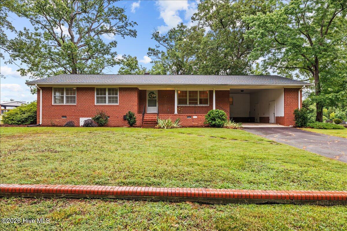 60 Lancaster Drive Property Photo 2
