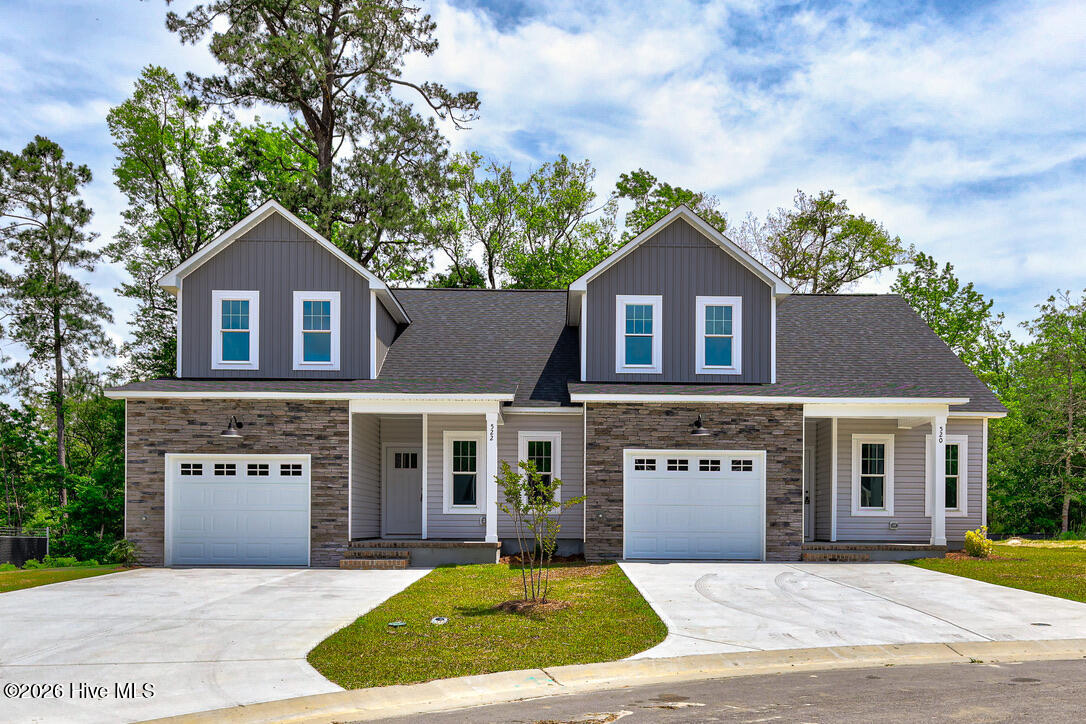 548 Timbercrest Circle SE Property Photo 1