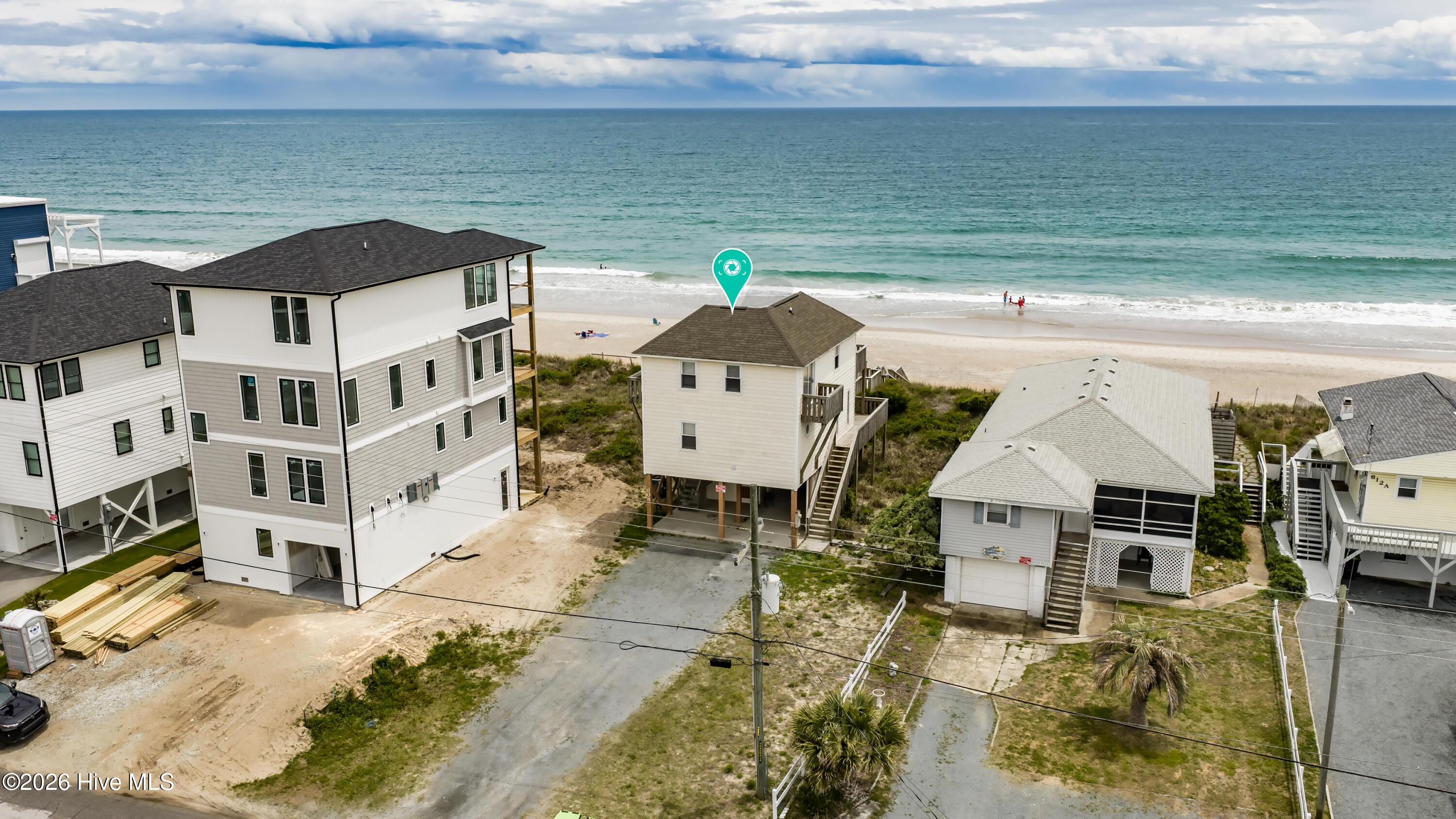 608 S Shore Drive Property Photo 3