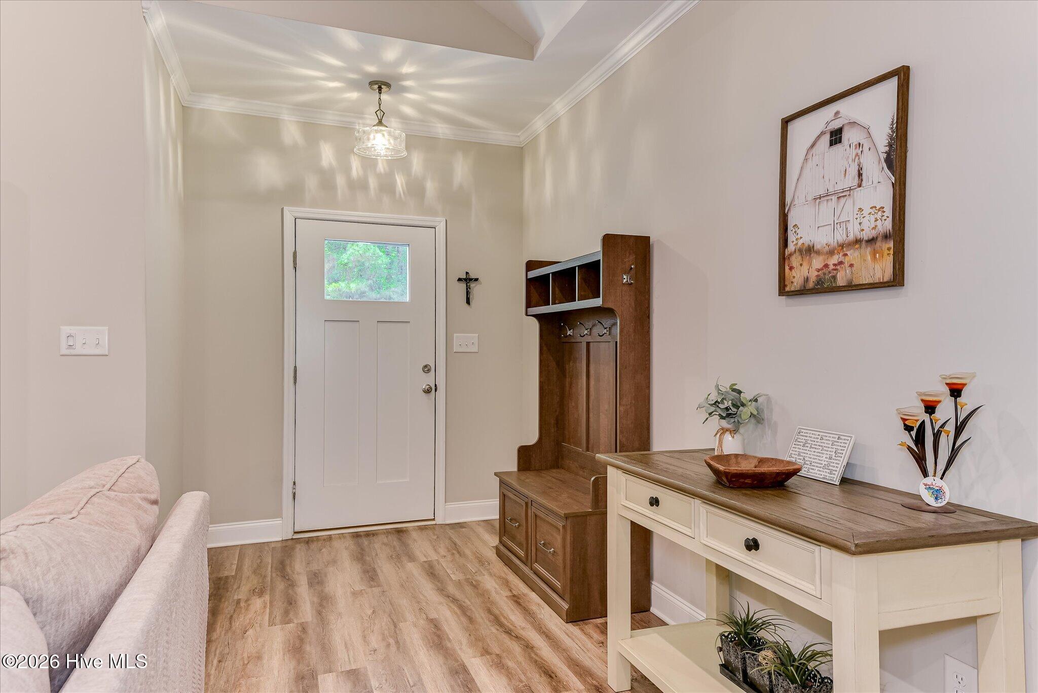 212 Deveraux Point Property Photo 9