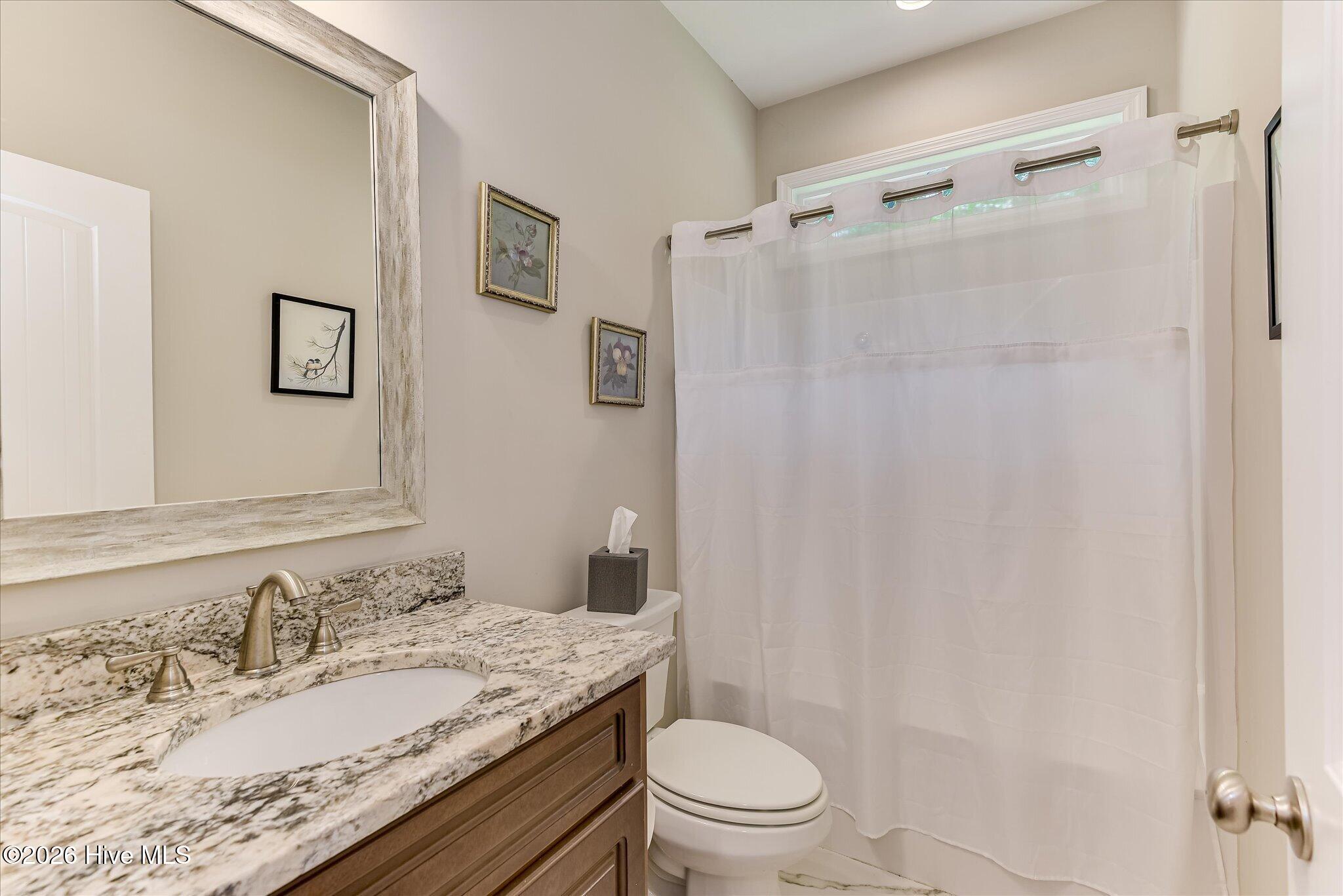 212 Deveraux Point Property Photo 24
