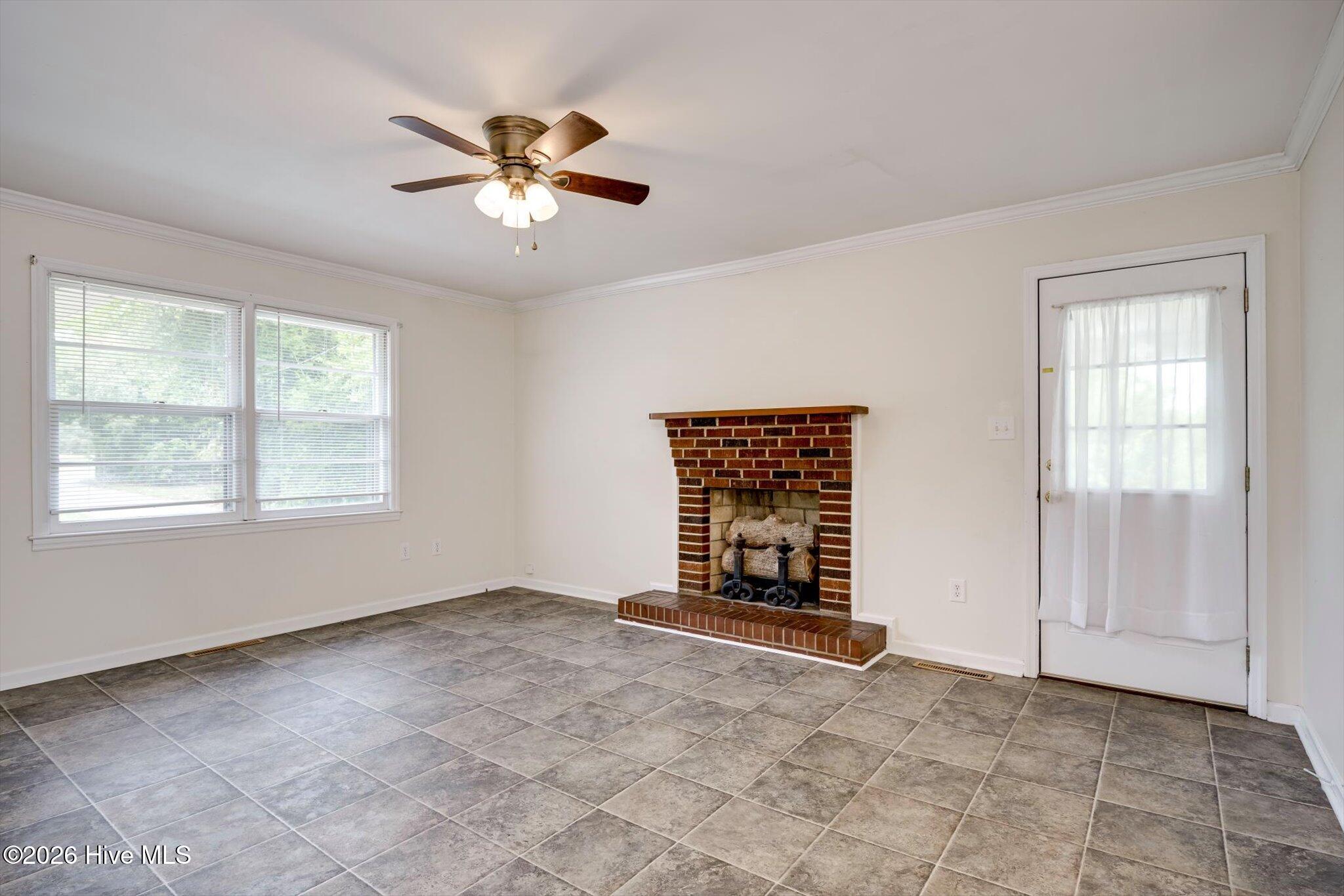 310 Black Street Property Photo 16