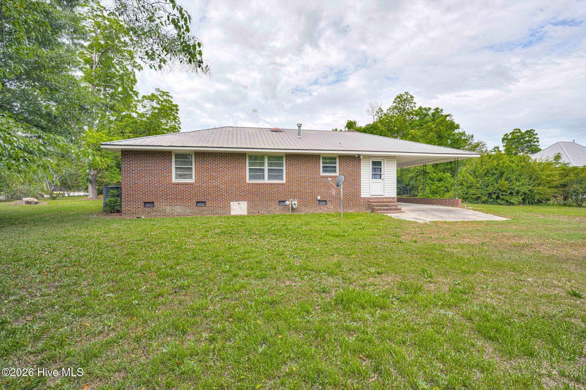 310 Black Street Property Photo 27