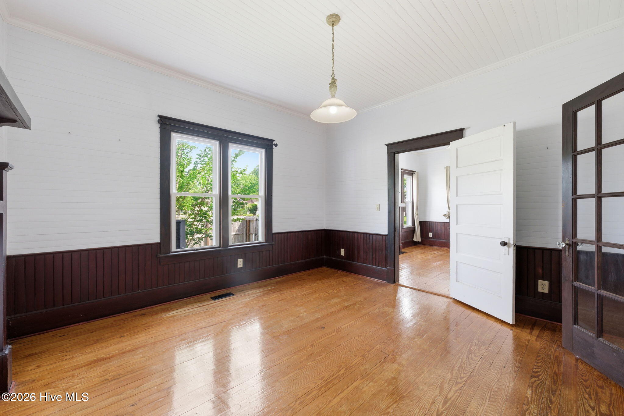 707 N B Street Property Photo 15