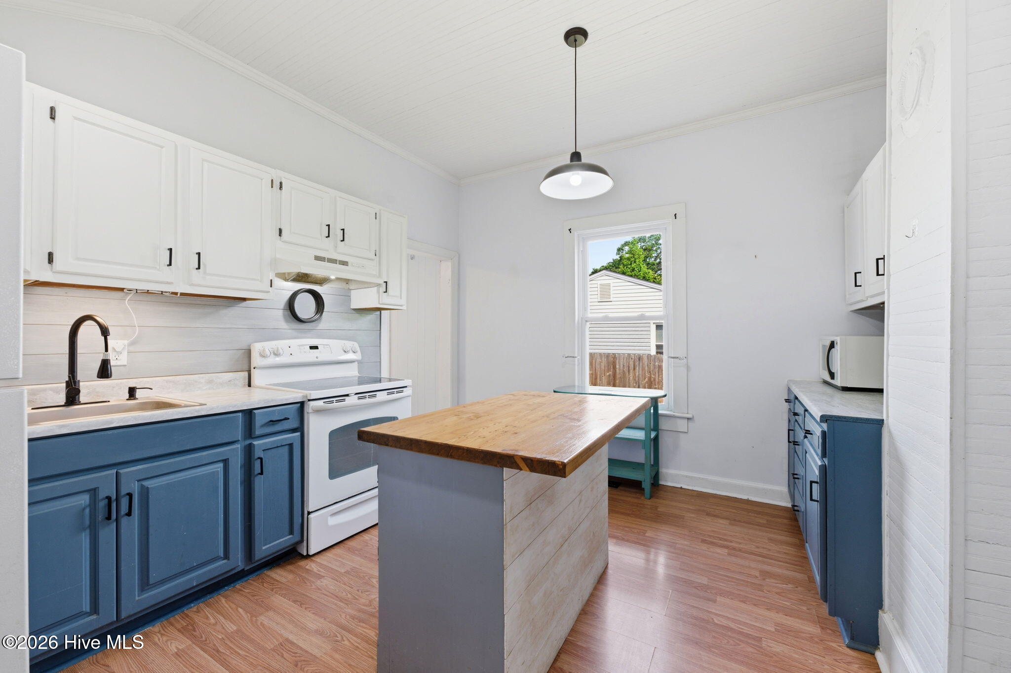 707 N B Street Property Photo 19