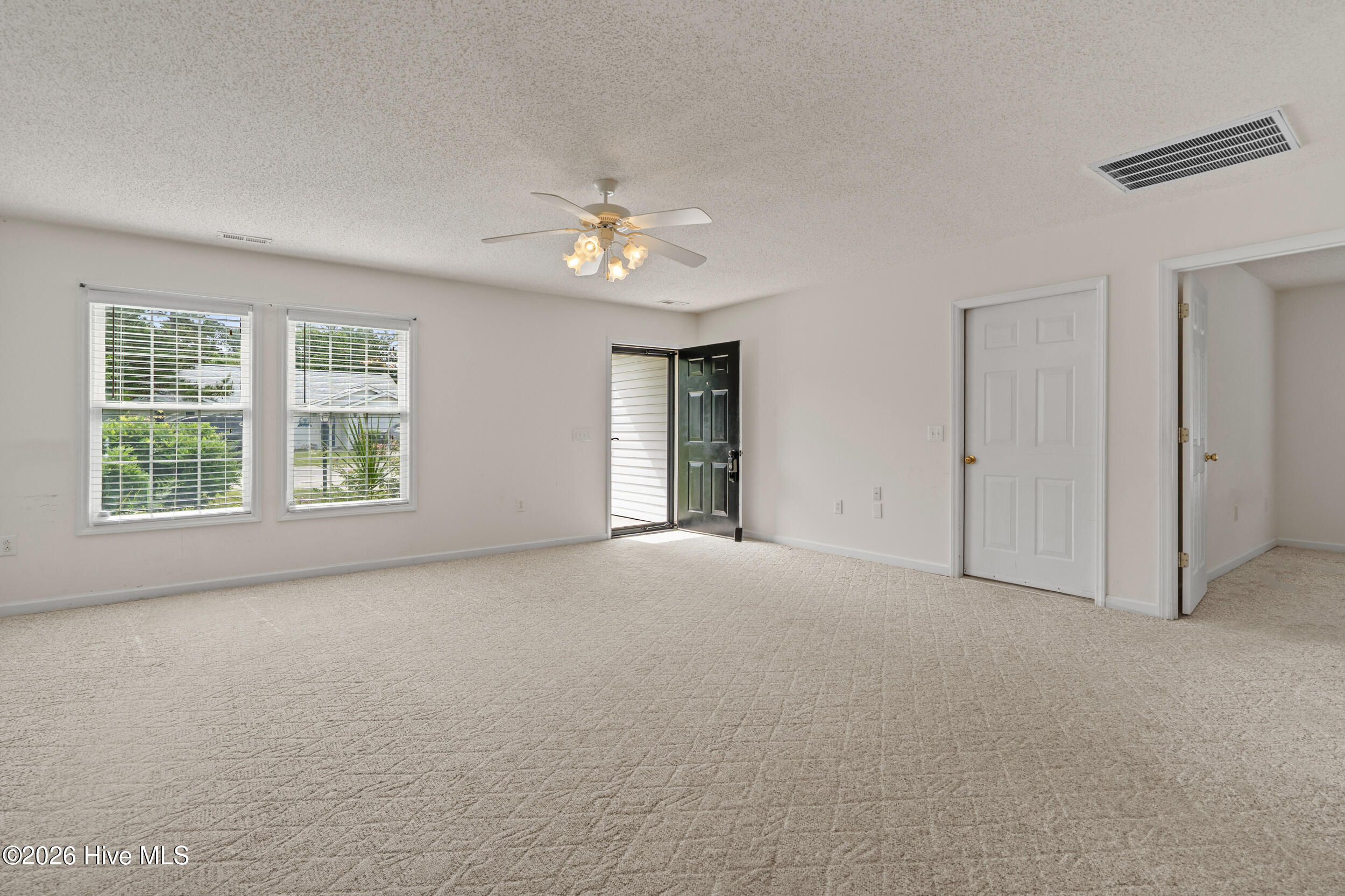 4374 Ritz Circle Property Photo 3