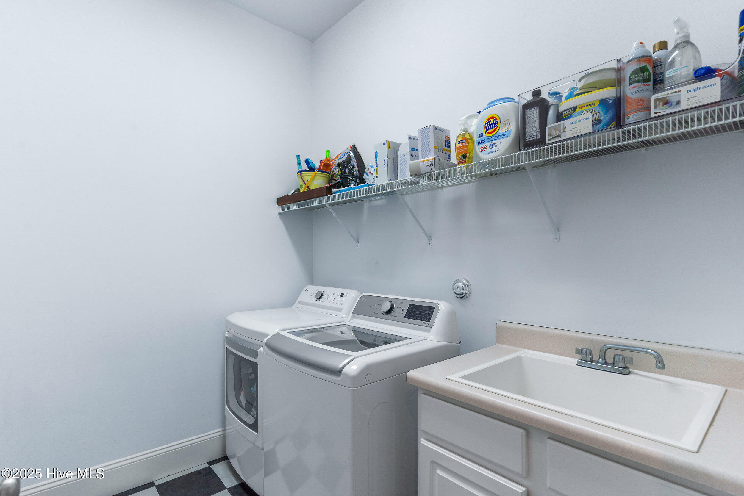 1709 S Stillwood Drive Property Photo 49