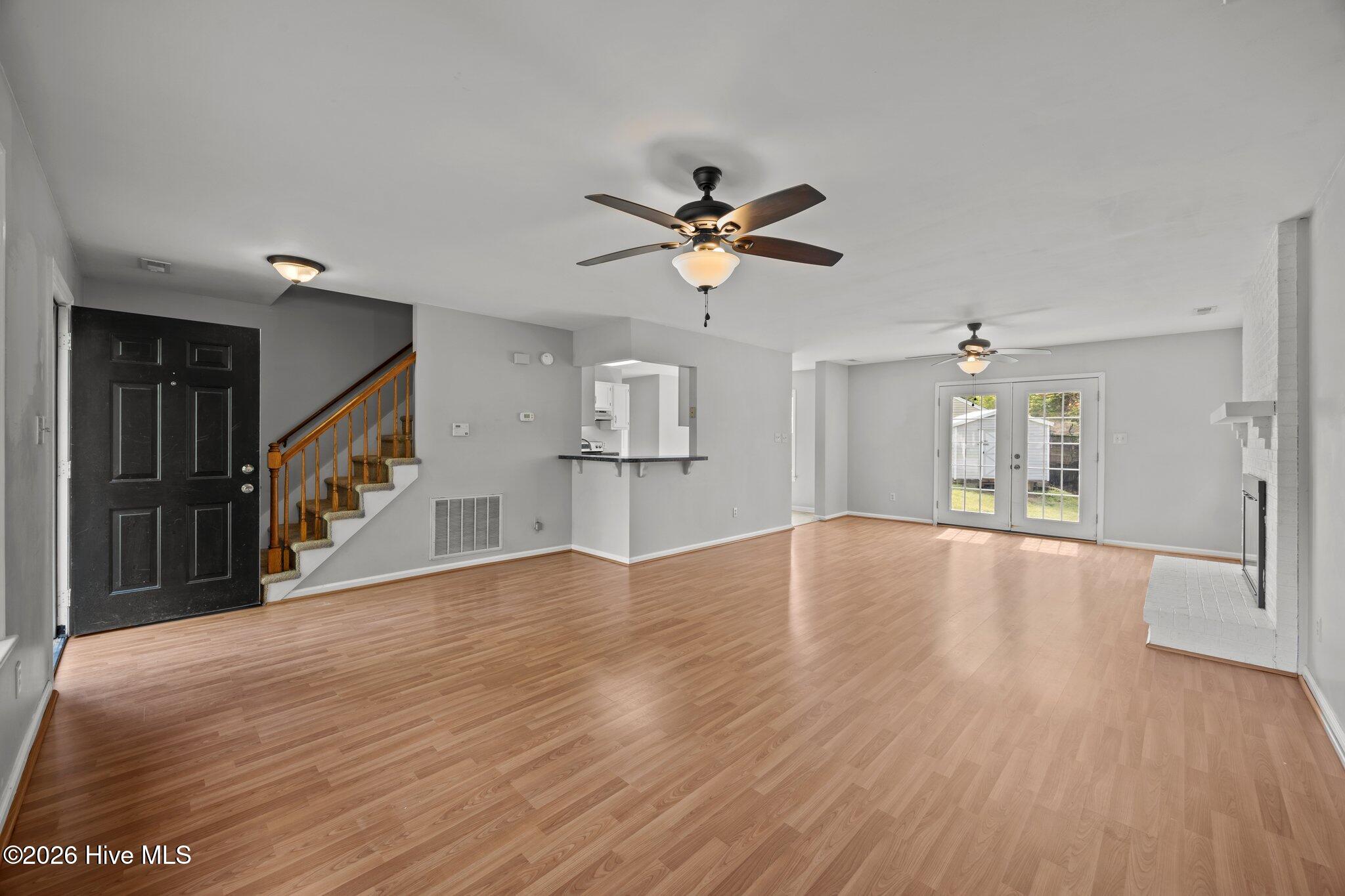 408 Estate Drive Property Photo 4