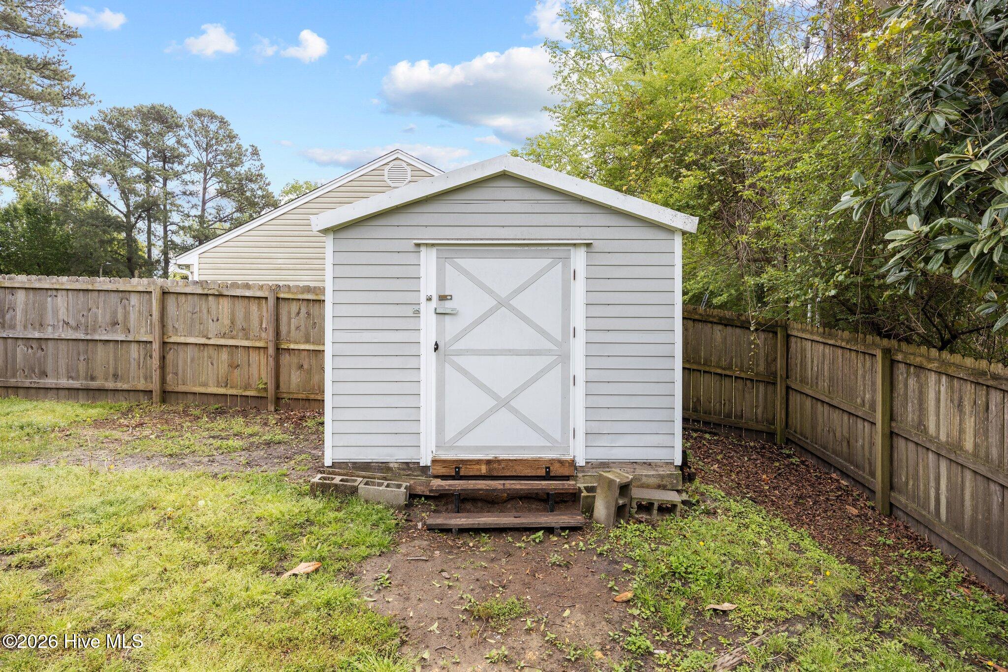 408 Estate Drive Property Photo 34