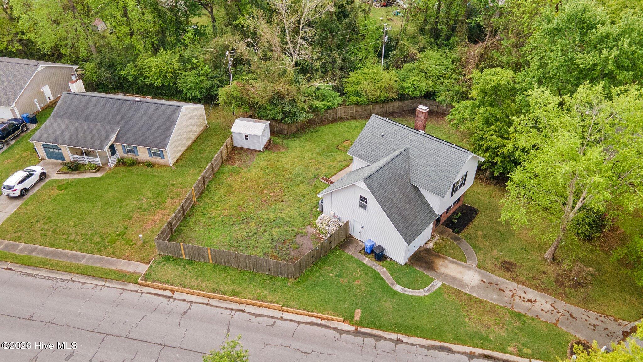 408 Estate Drive Property Photo 40