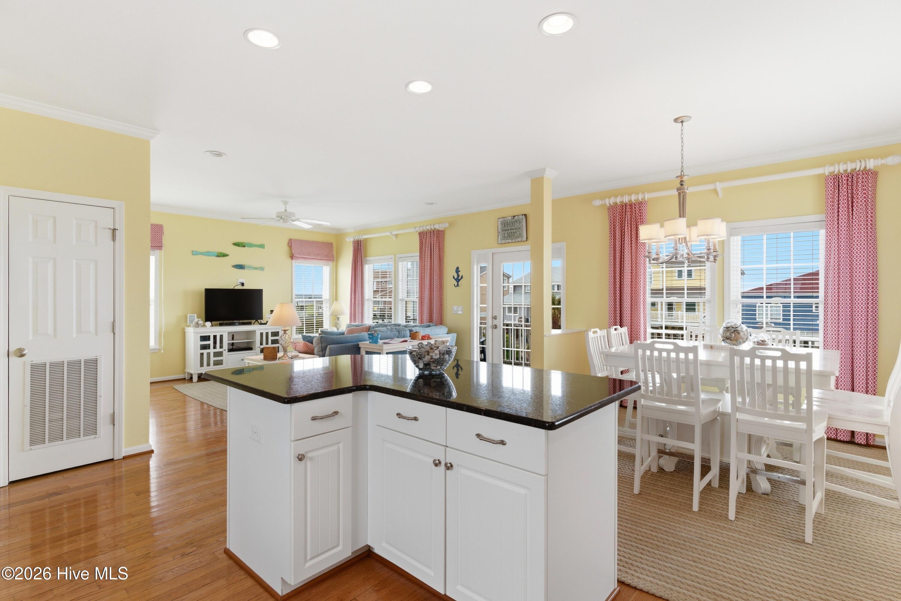 840 Ocean Boulevard W Property Photo 14